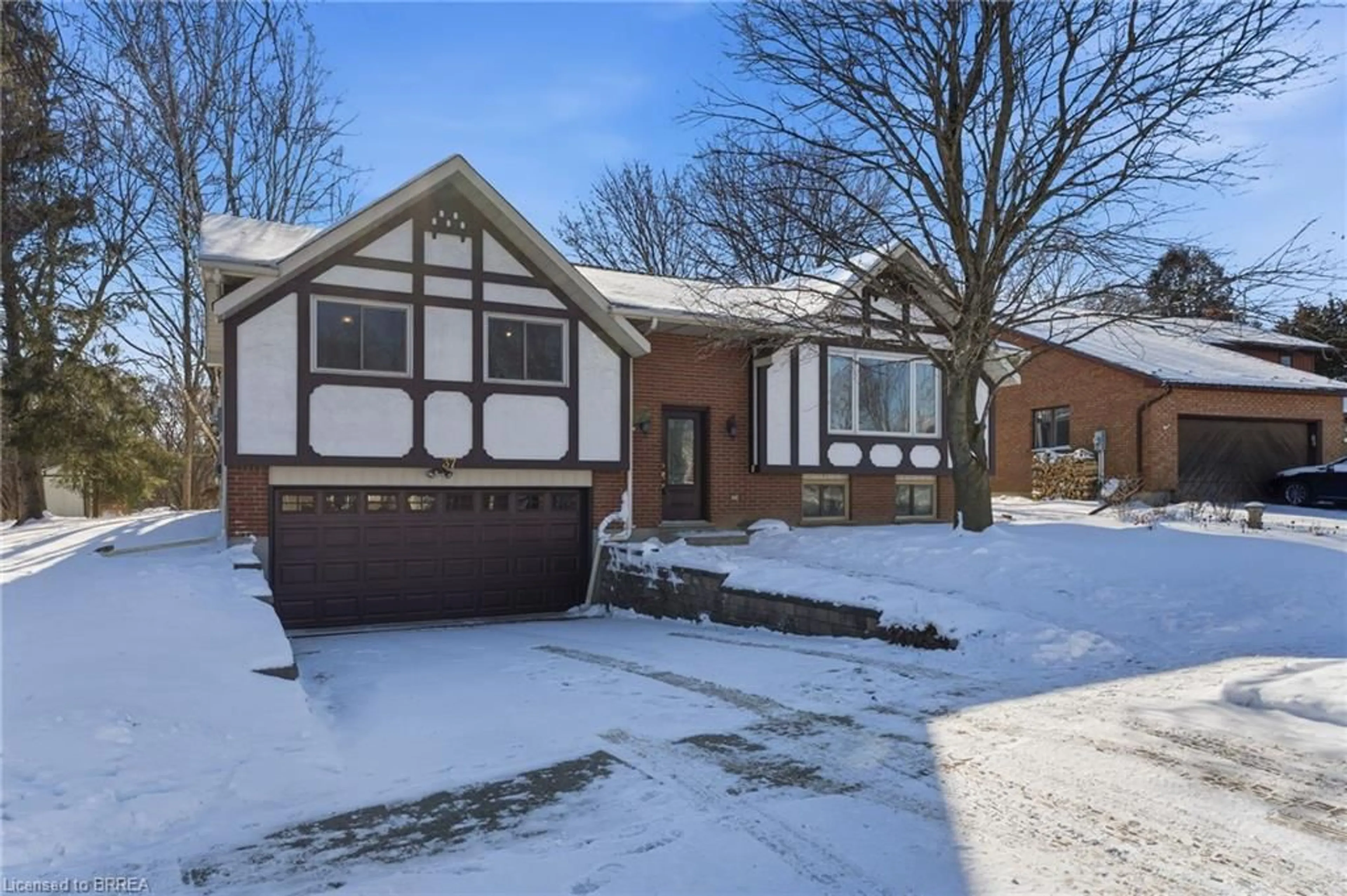 Home with brick exterior material, street for 37 Victor Blvd, St. George Ontario N0E 1N0