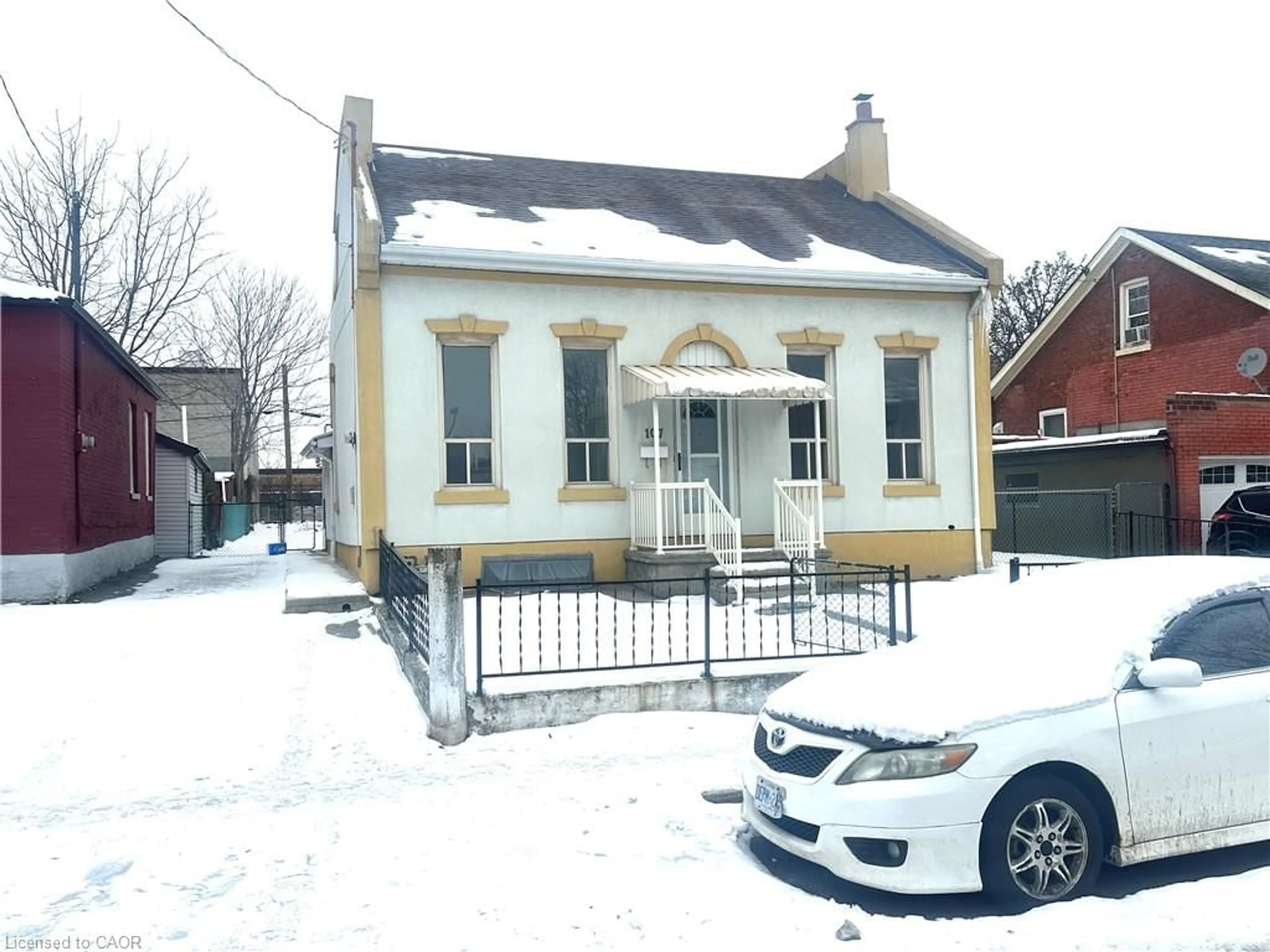 Unknown for 107 Cathcart St, Hamilton Ontario L8L 5A1