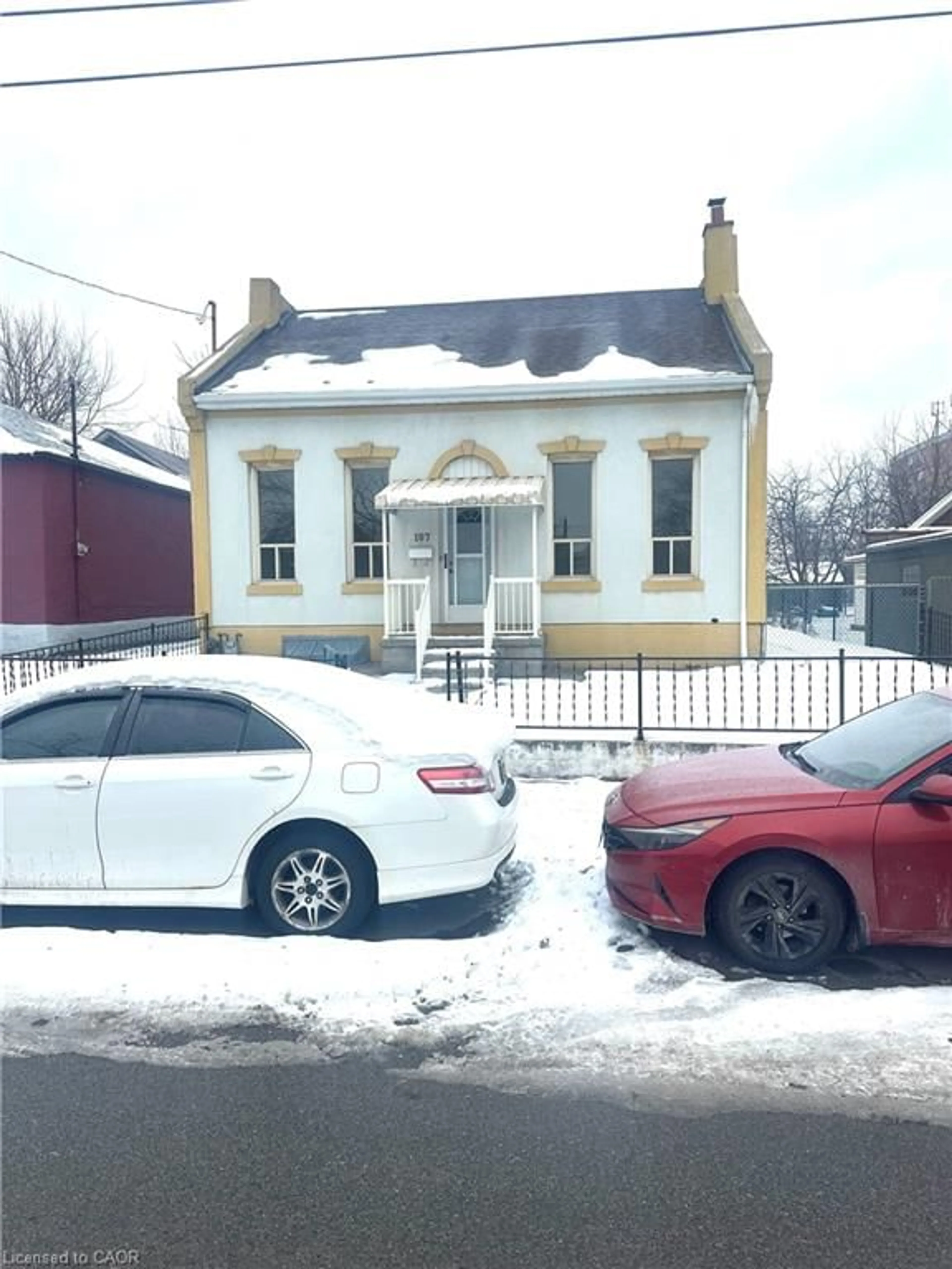 Parking for 107 Cathcart St, Hamilton Ontario L8L 5A1