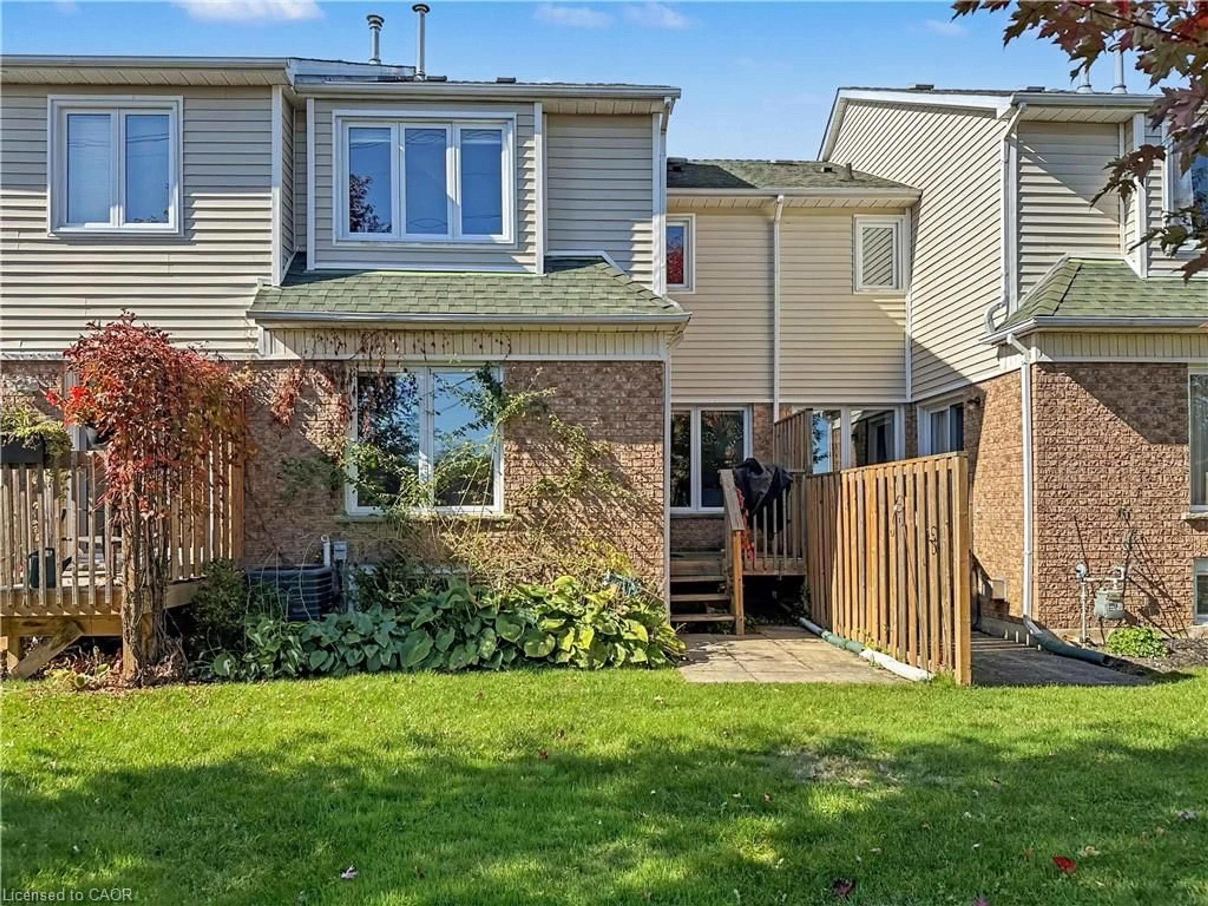 Unknown for 2215 Cleaver Ave, Burlington Ontario L7M 4C5