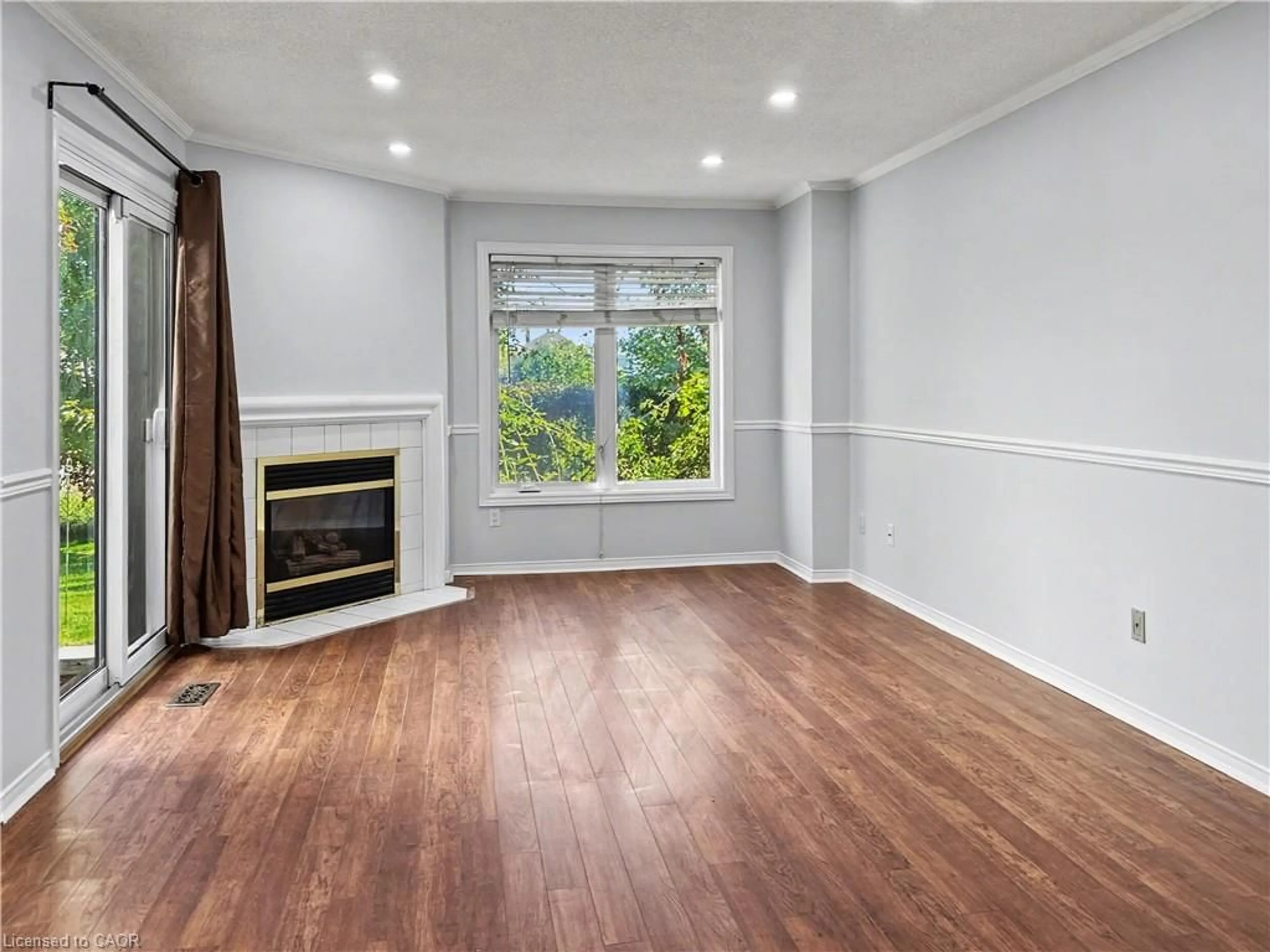 A pic of a room for 2215 Cleaver Ave, Burlington Ontario L7M 4C5