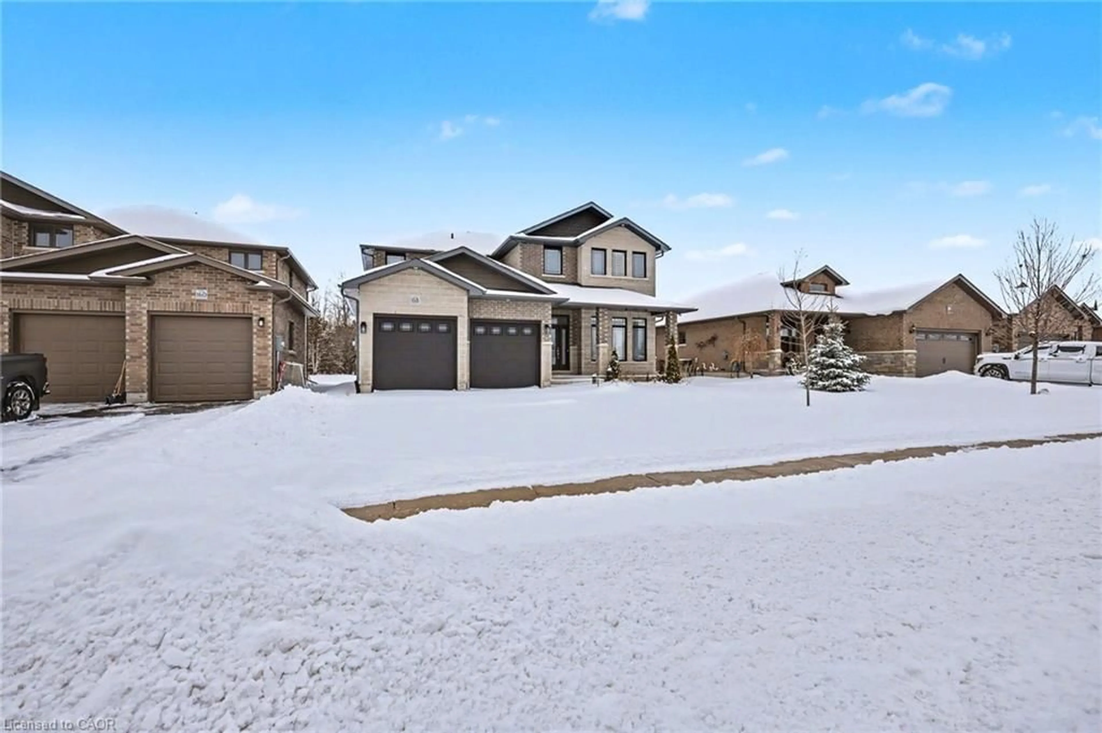 A pic from outside/outdoor area/front of a property/back of a property/a pic from drone, street for 158 Cherrywood Pky, Napanee Ontario K7R 0E2