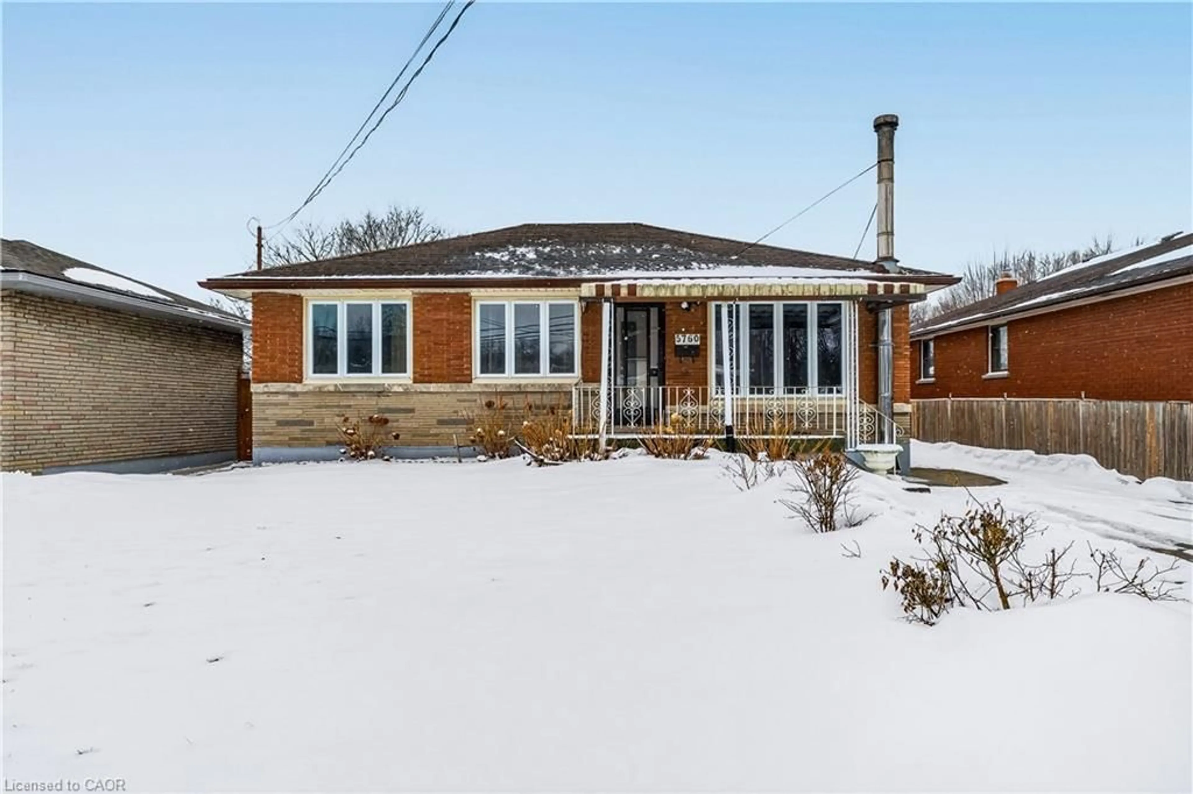 Home with brick exterior material, street for 5760 Church's Lane, Niagara Falls Ontario L2J 1Y7