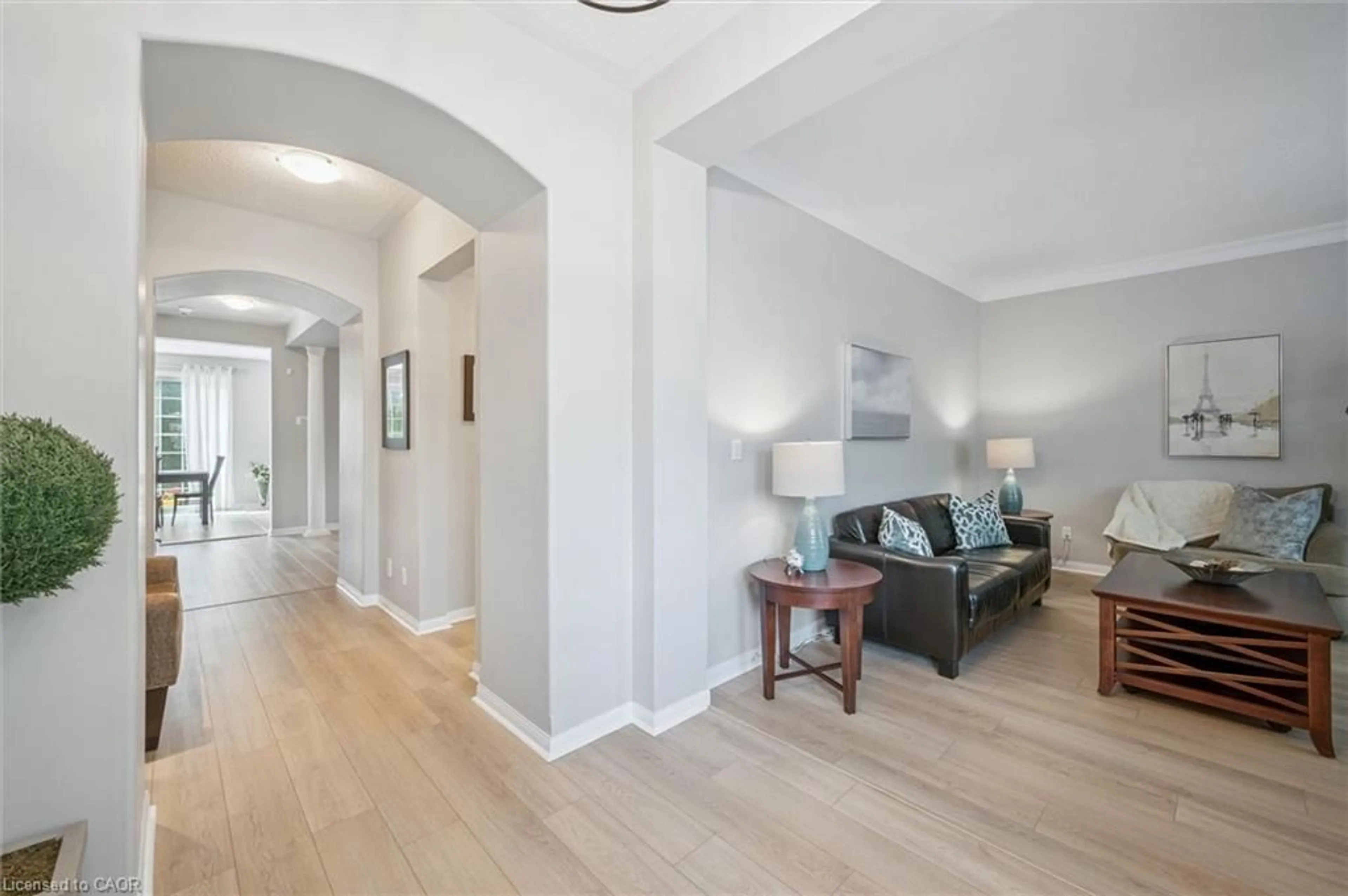 Indoor entryway for 79 Zieman Cres, Cambridge Ontario N1T 2H5