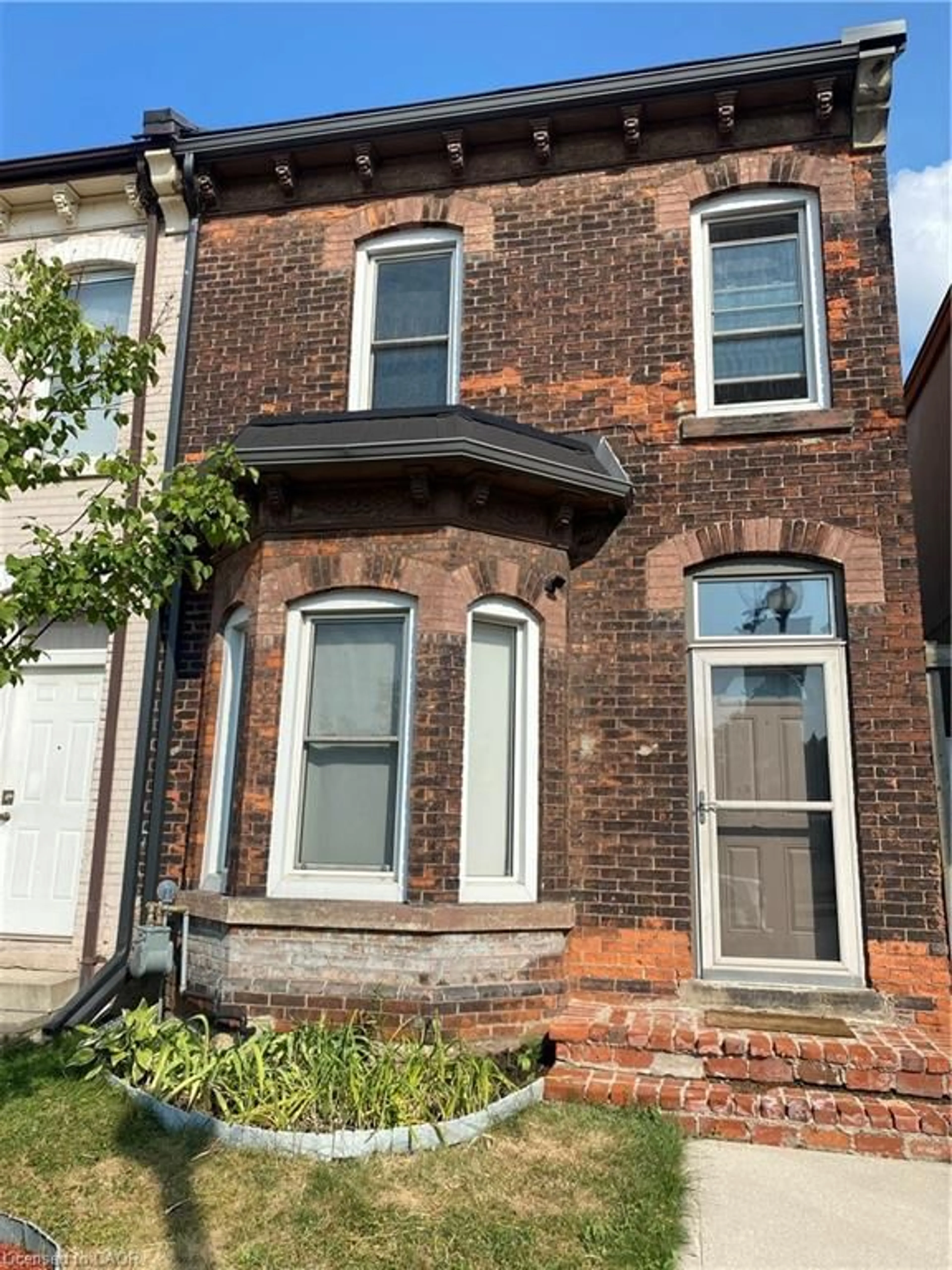 Home with brick exterior material, street for 132 Ferguson Ave, Hamilton Ontario L8R 1L7