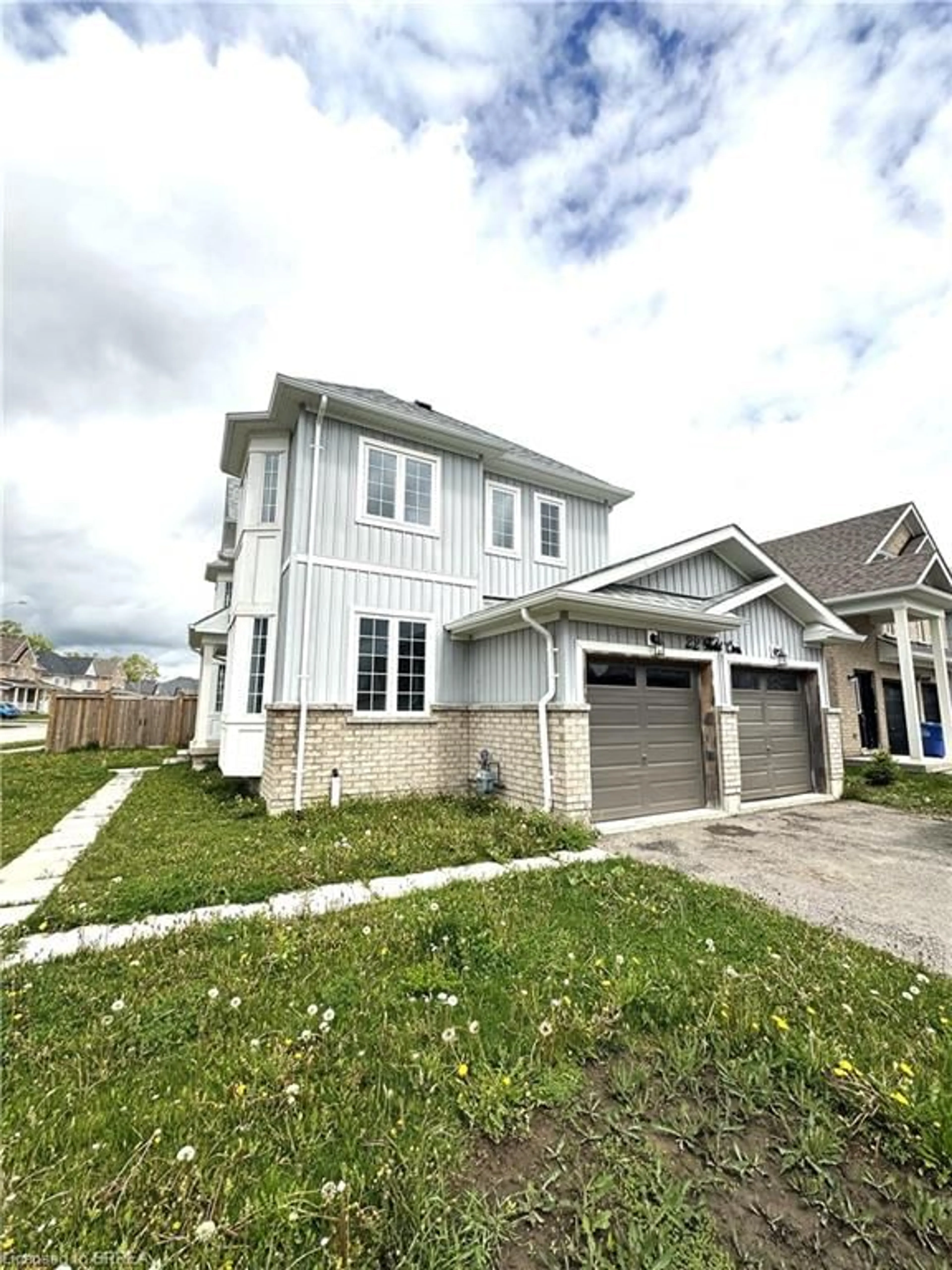 Home with vinyl exterior material, street for 22 Todd Cres, Dundalk Ontario N0C 1B0