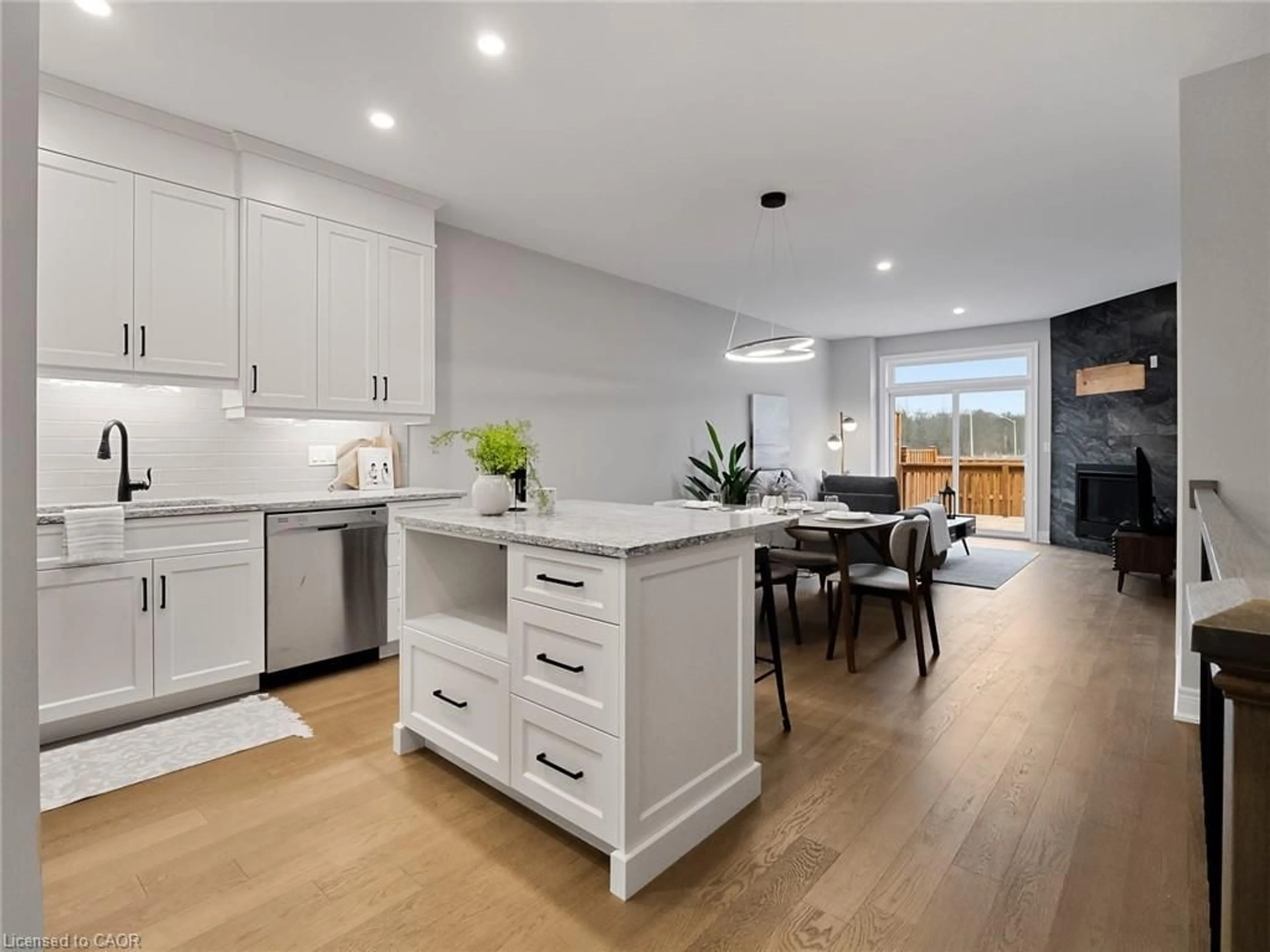 Open concept kitchen, unknown for 15 Austin Dr, Welland Ontario L3B 5N8