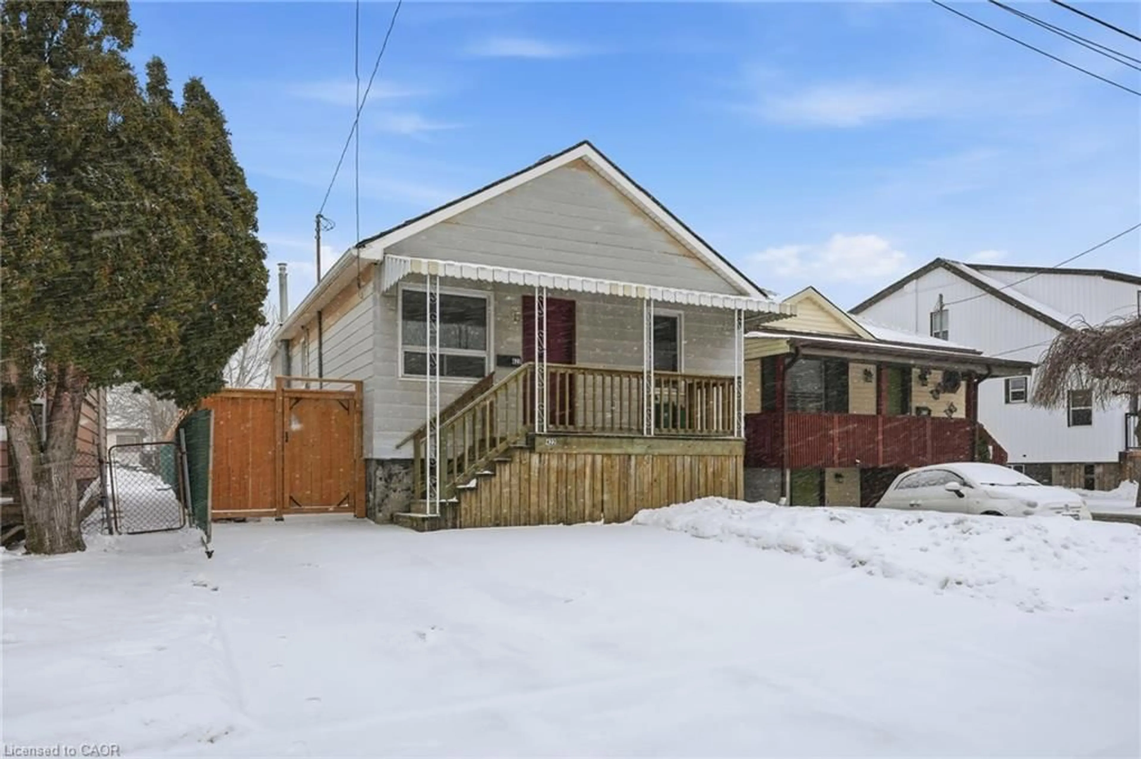 Unknown for 422 Brunswick St, Hamilton Ontario L8H 654