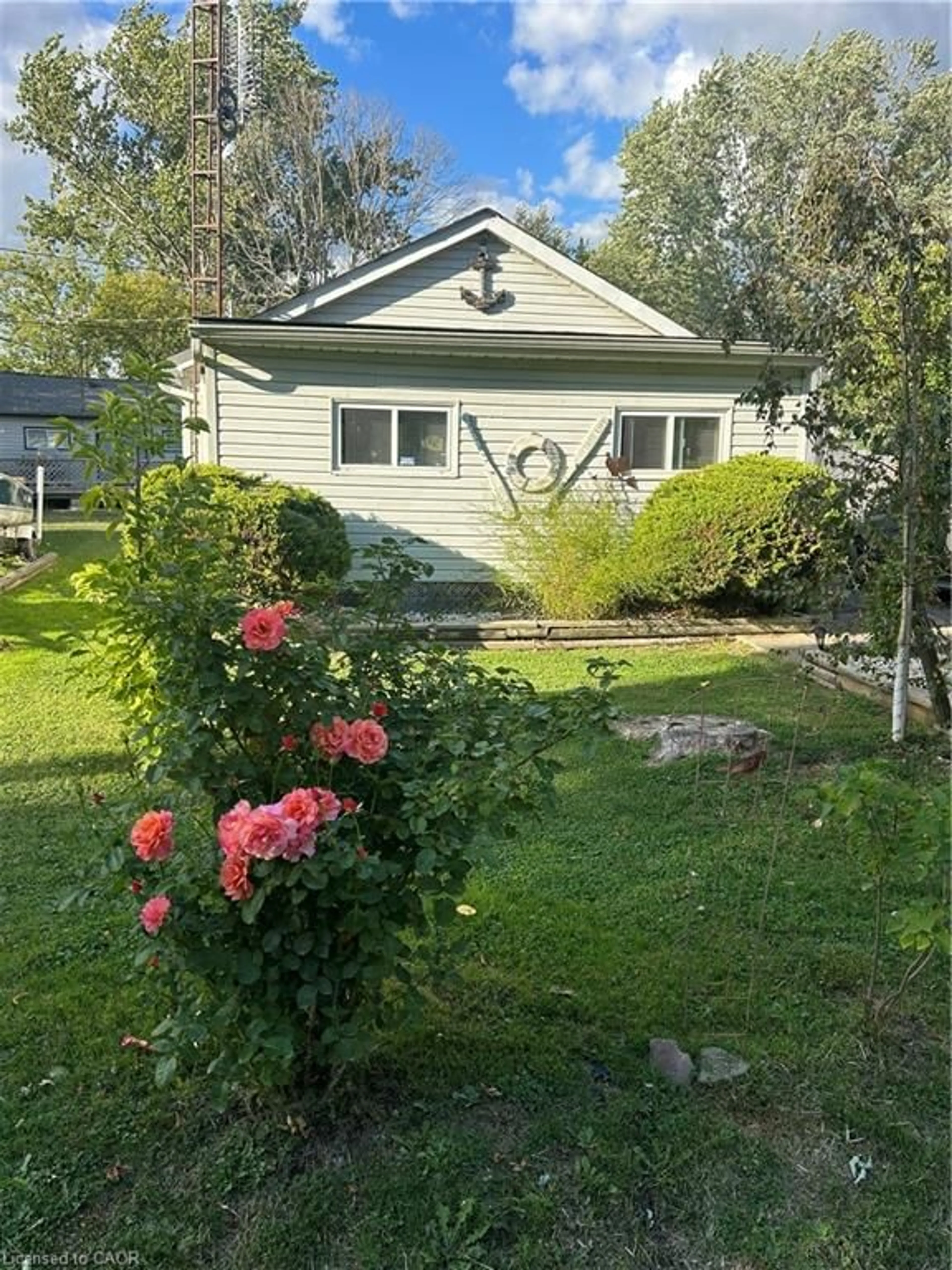 A pic from outside/outdoor area/front of a property/back of a property/a pic from drone, street for 17 Maple Lane, Rainham Ontario N0A 1P0