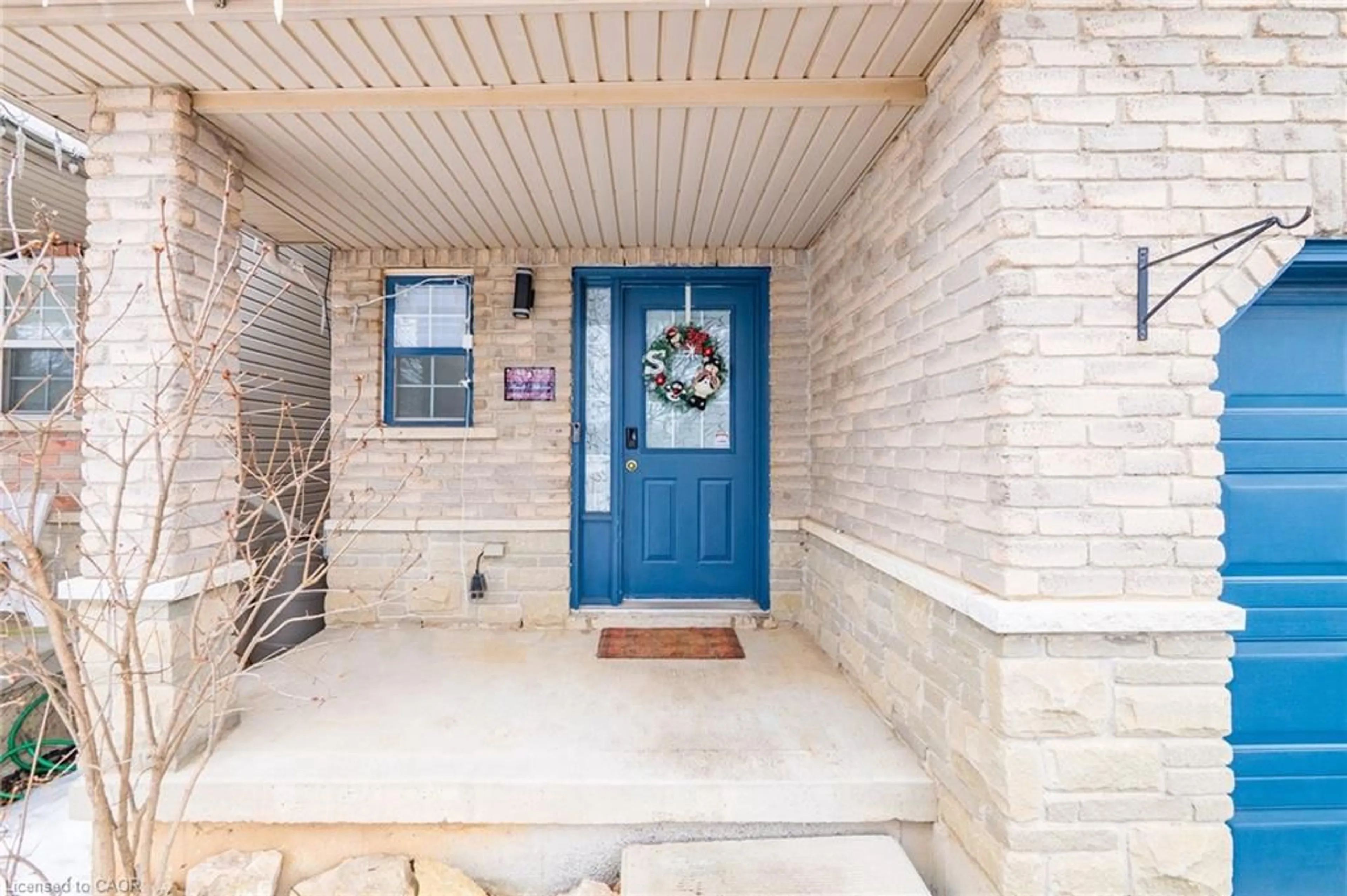 Indoor entryway for 81 Kendrick Crt, Ancaster Ontario L9G 5A5