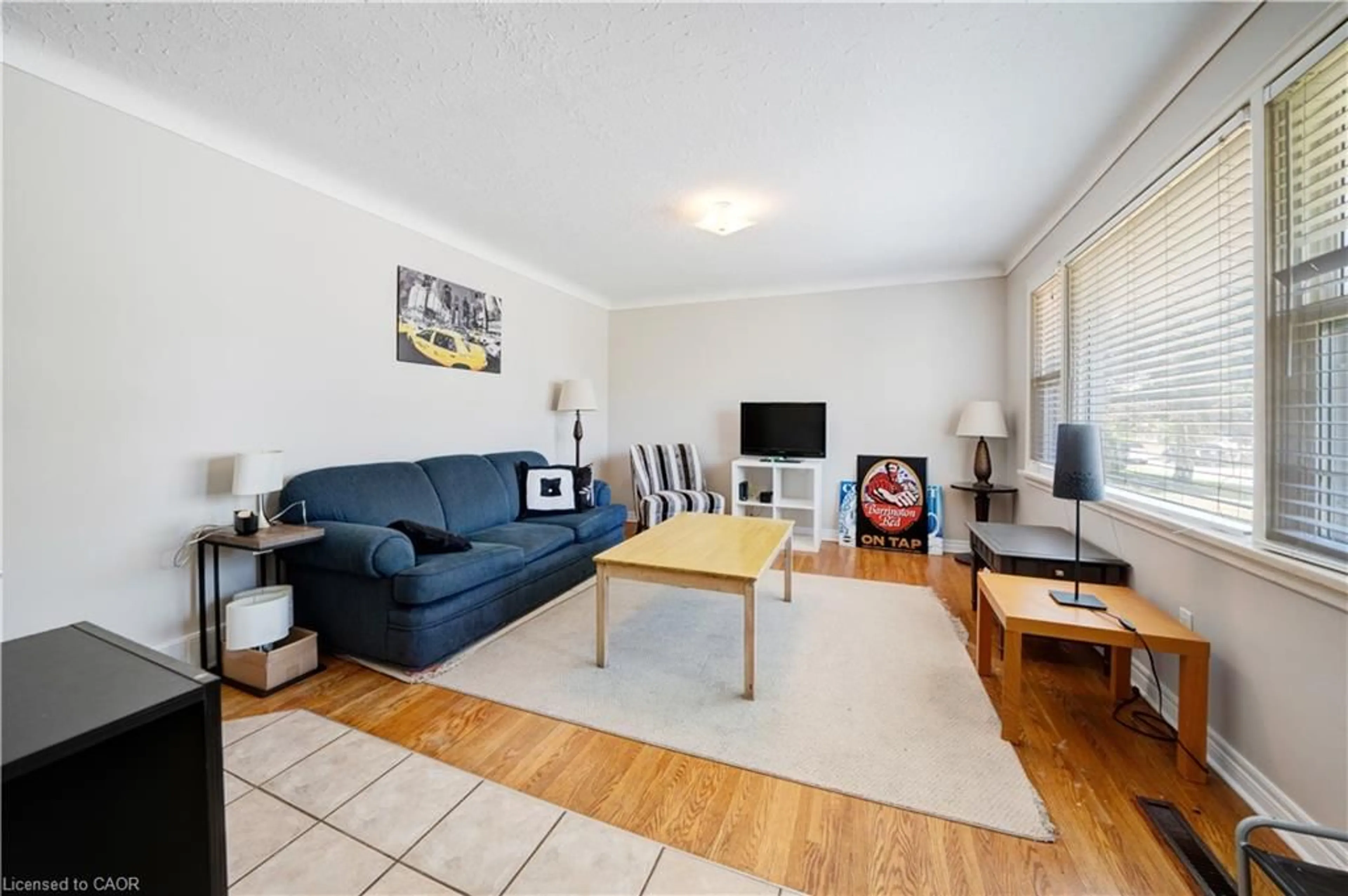 Living room with furniture, unknown for 84 Jacobson Ave, St. Catharines Ontario L2T 3A3