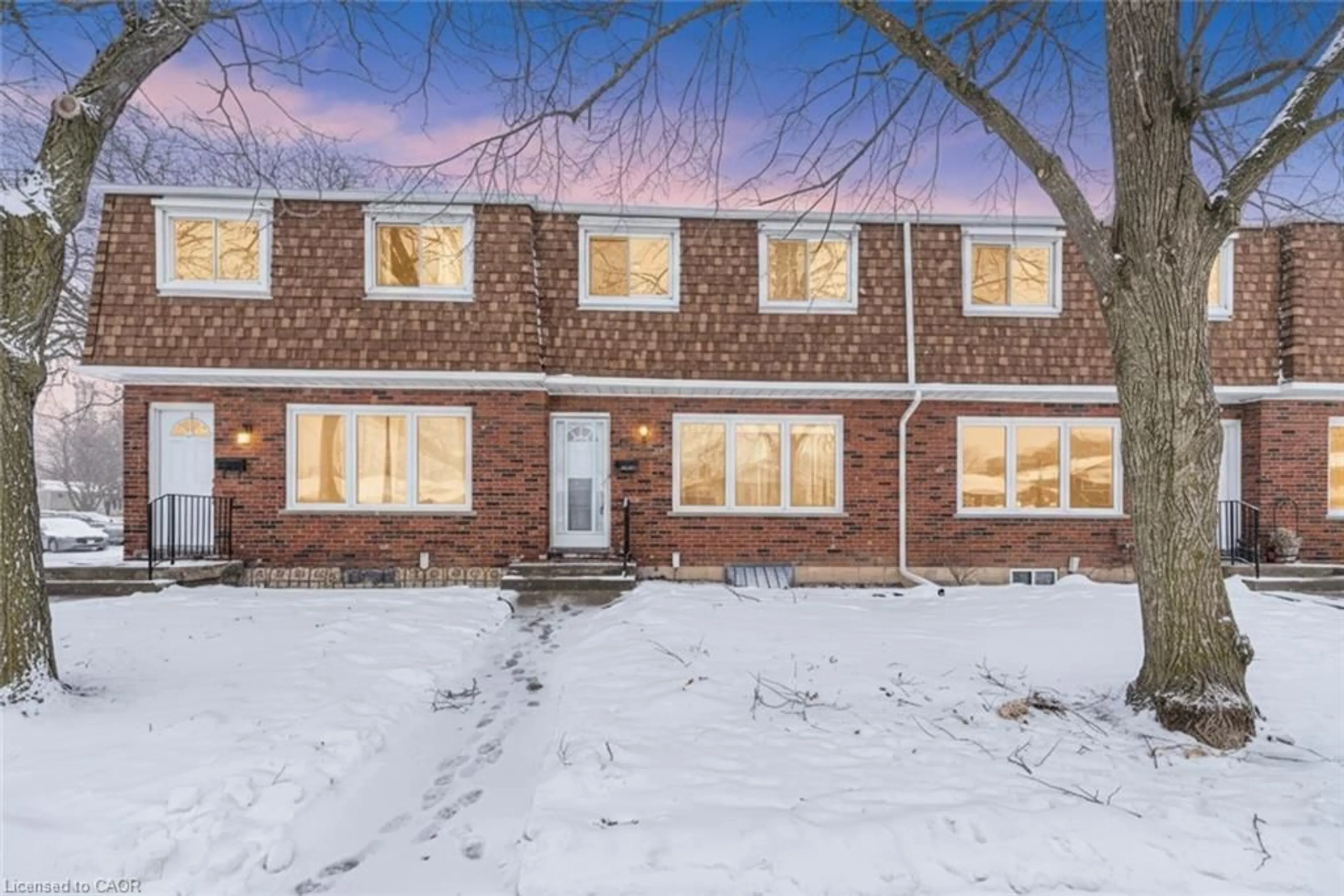 Home with brick exterior material, street for 48 Riverdale Dr #2, Hamilton Ontario L8E 1K3