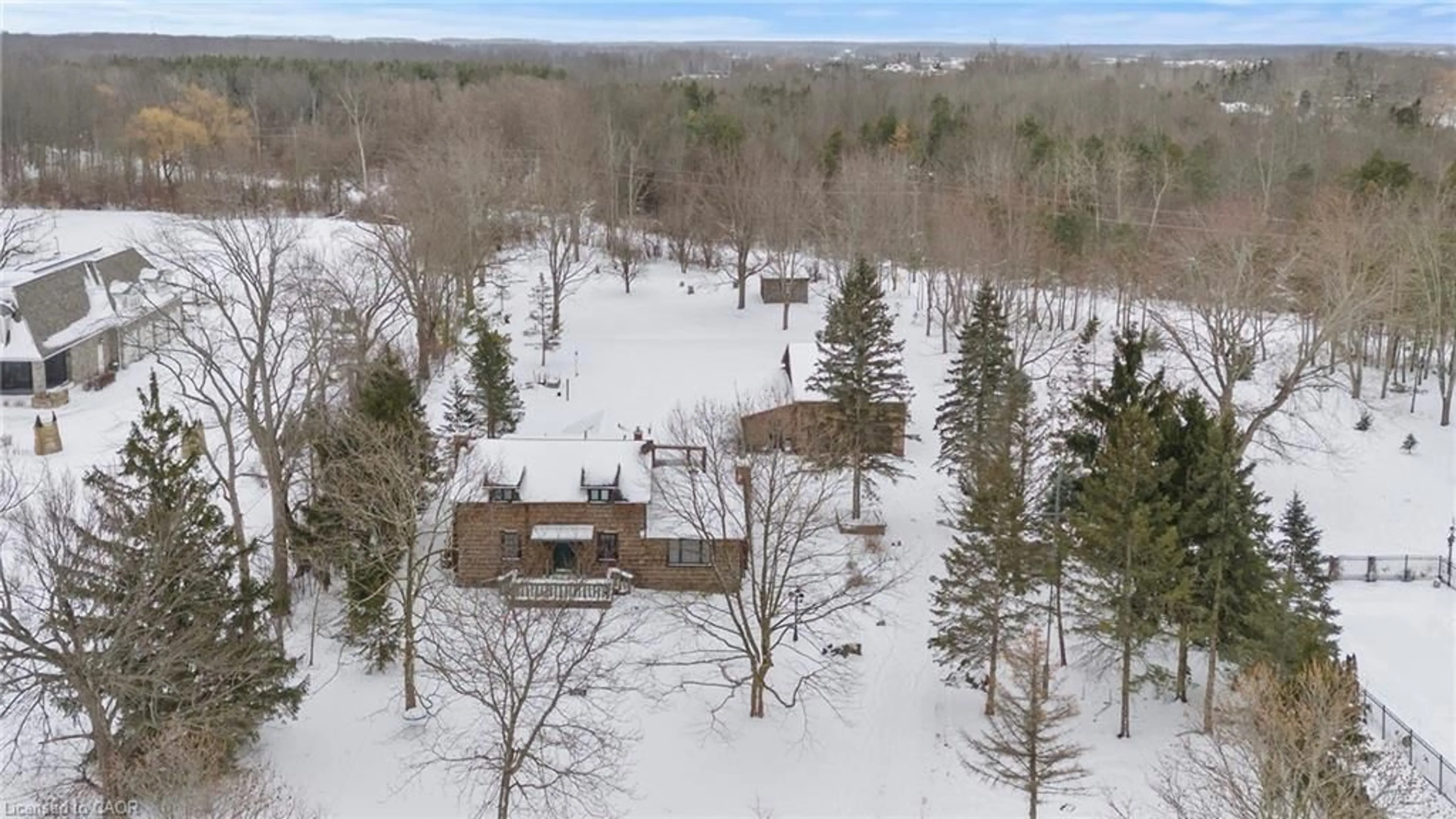 A pic from outside/outdoor area/front of a property/back of a property/a pic from drone, forest/trees view for 4009 Niagara Pky, Fort Erie Ontario L0S 1N0
