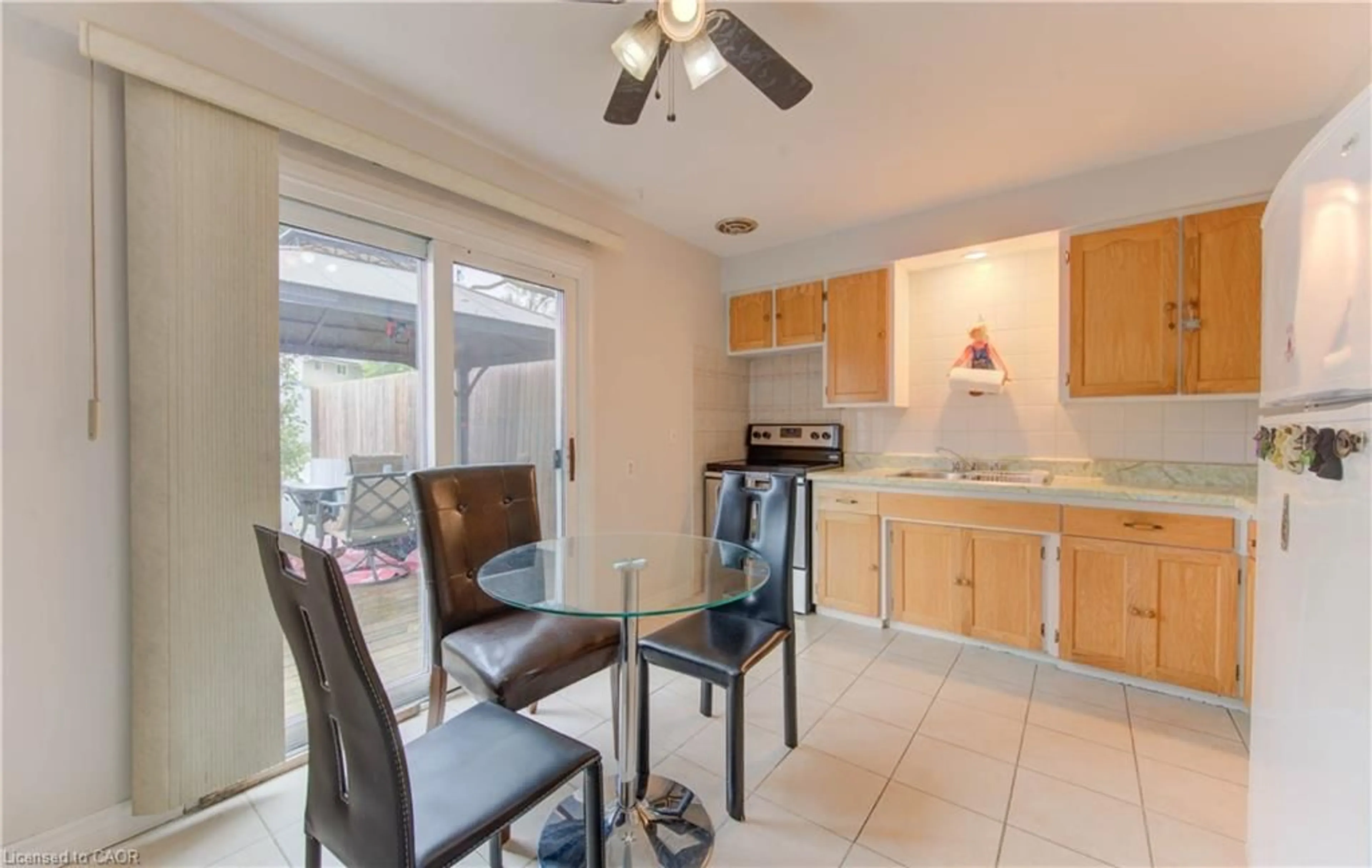 Unknown for 4 Flint Dr, Kitchener Ontario N2E 1A2