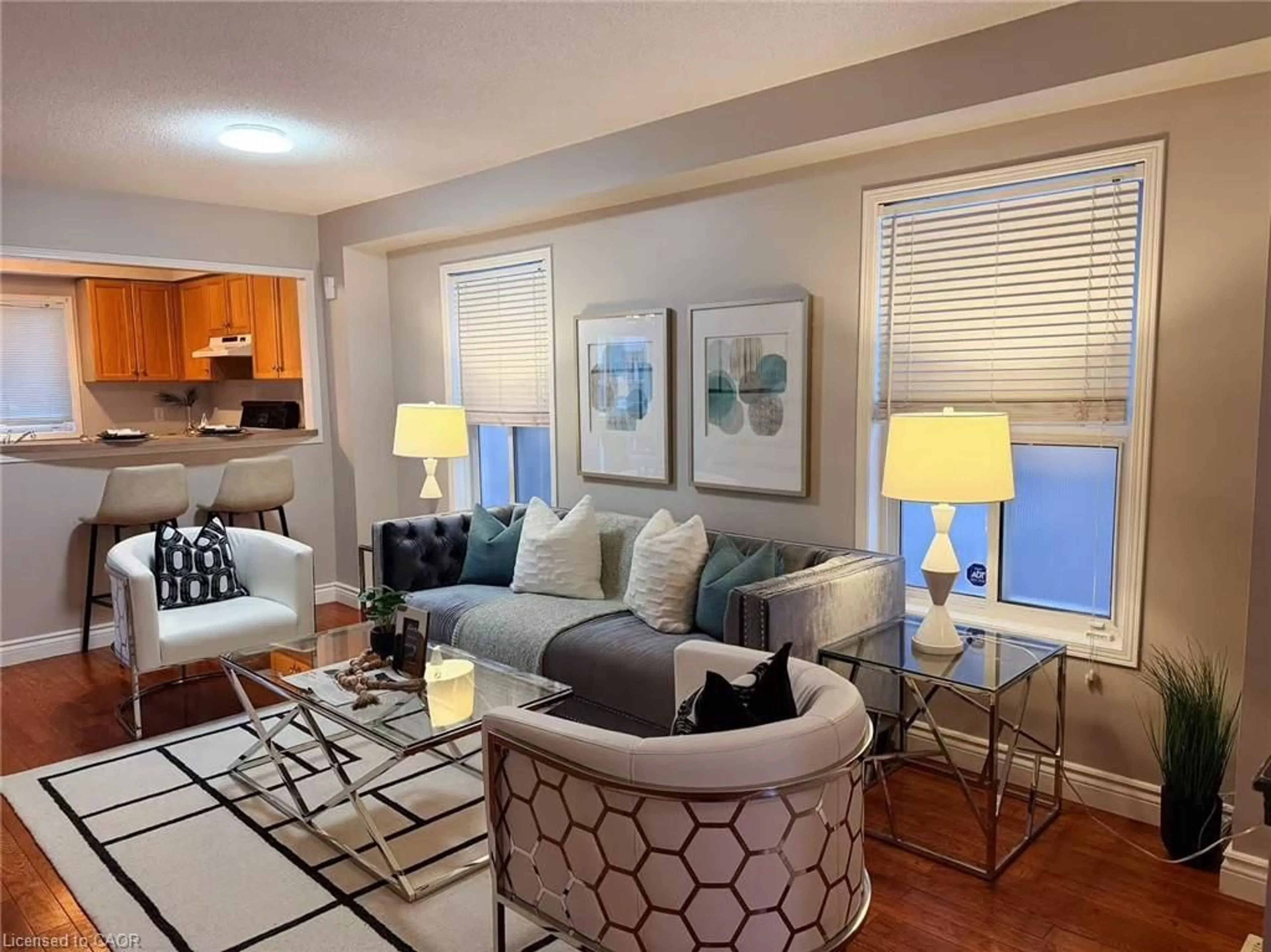 Living room with furniture, unknown for 2258 Empire Cres, Burlington Ontario L7L 6Y9