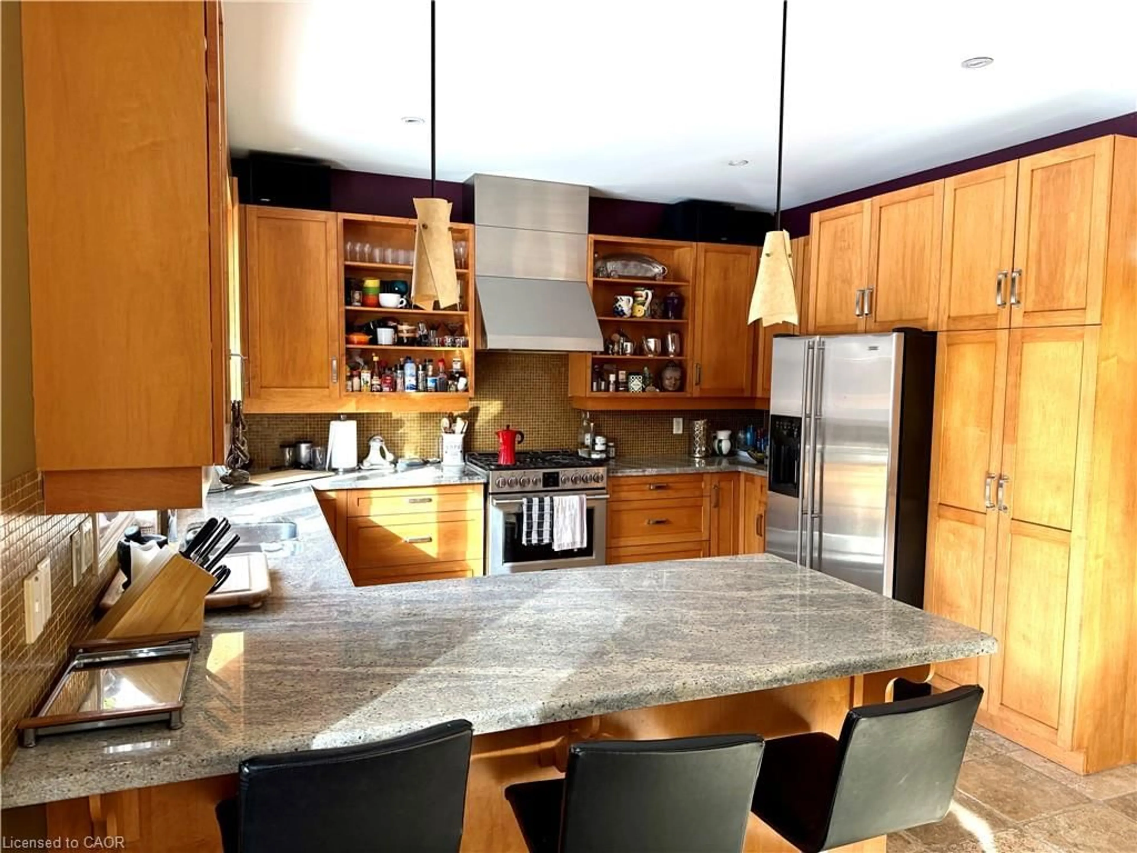 Contemporary kitchen, unknown for 1094 Westhaven Dr, Burlington Ontario L7P 5B5