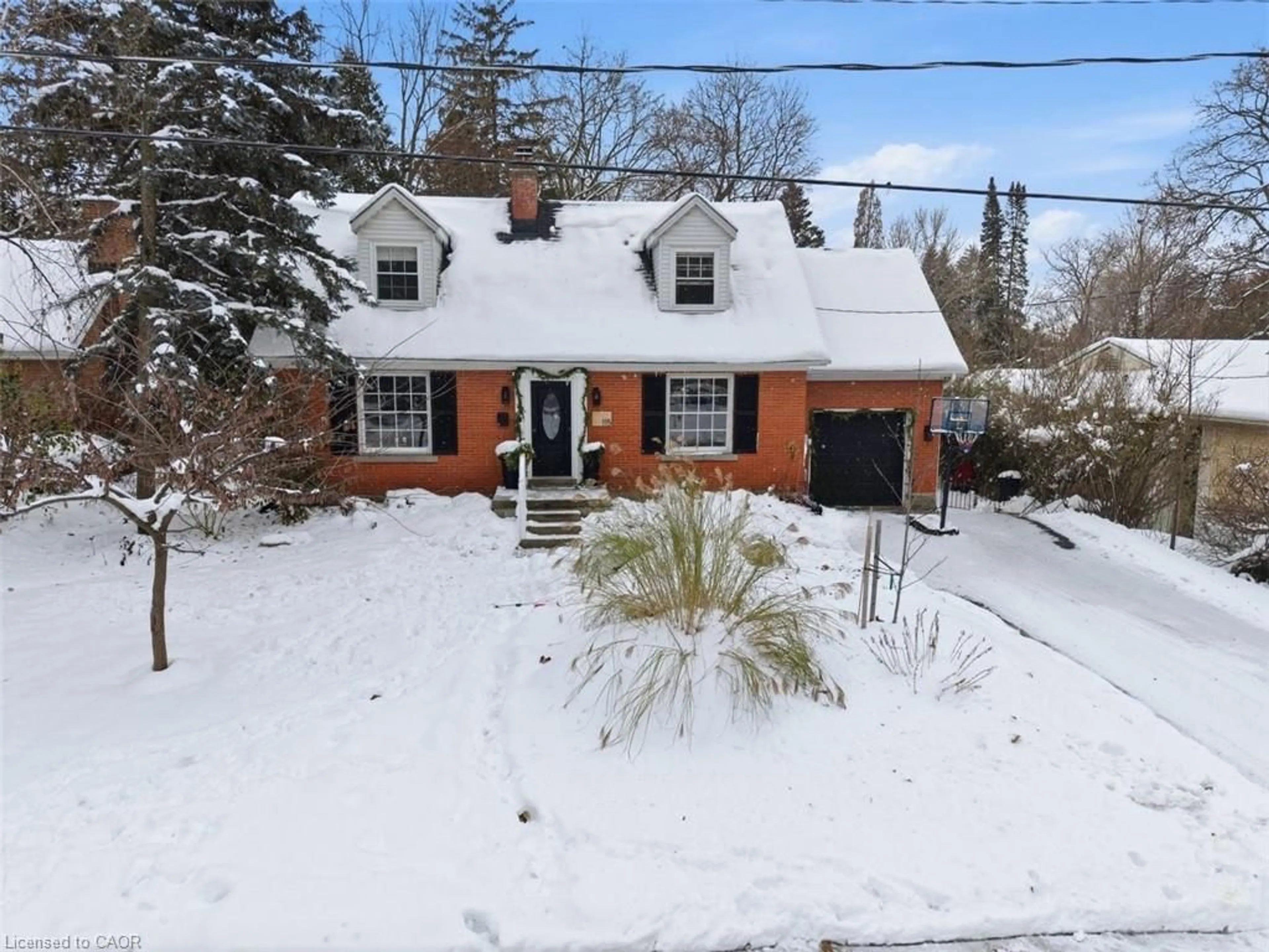 Unknown for 115 Roslin Ave, Waterloo Ontario N2L 2H3