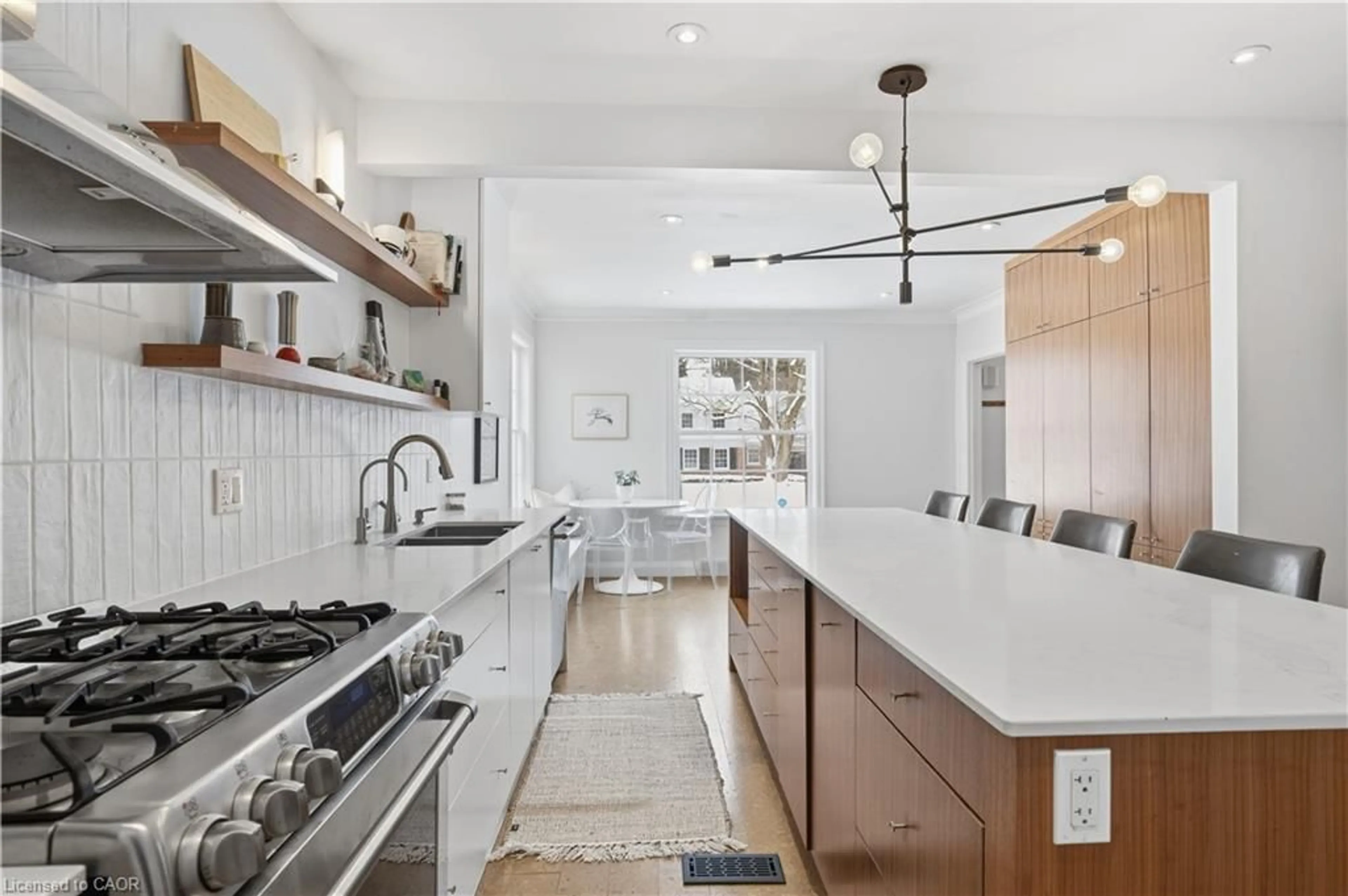 Open concept kitchen, ceramic/tile floor for 115 Roslin Ave, Waterloo Ontario N2L 2H3