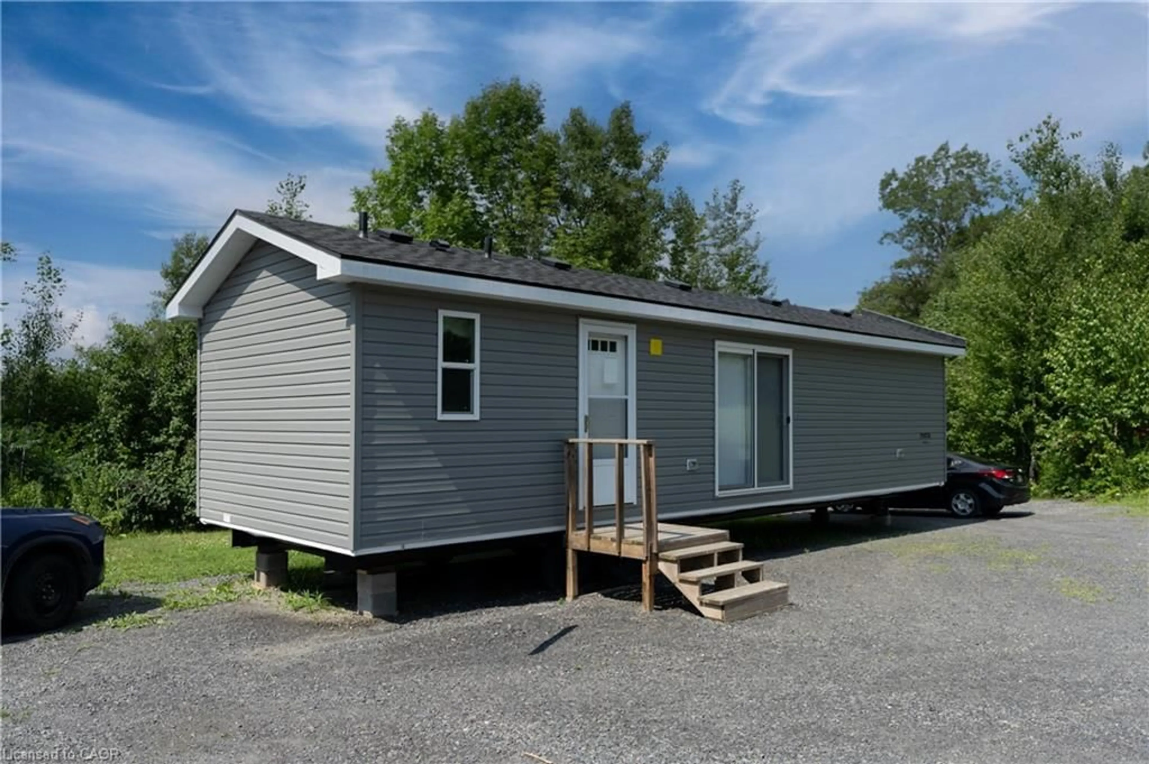 Home with vinyl exterior material, building for 105 Blue Lake Rd #RL88, Seguin Ontario P1H 1N4