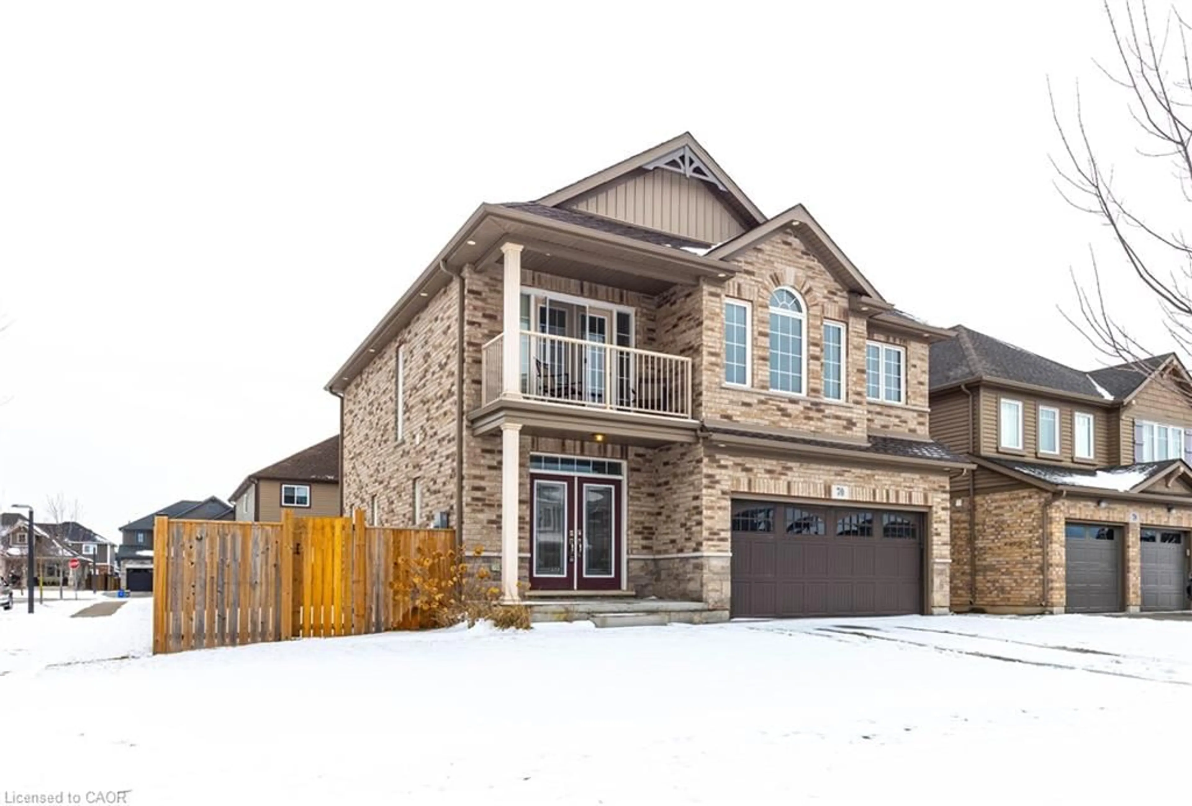 Home with brick exterior material, street for 70 Spruce Cres, Welland Ontario L3C 0C6