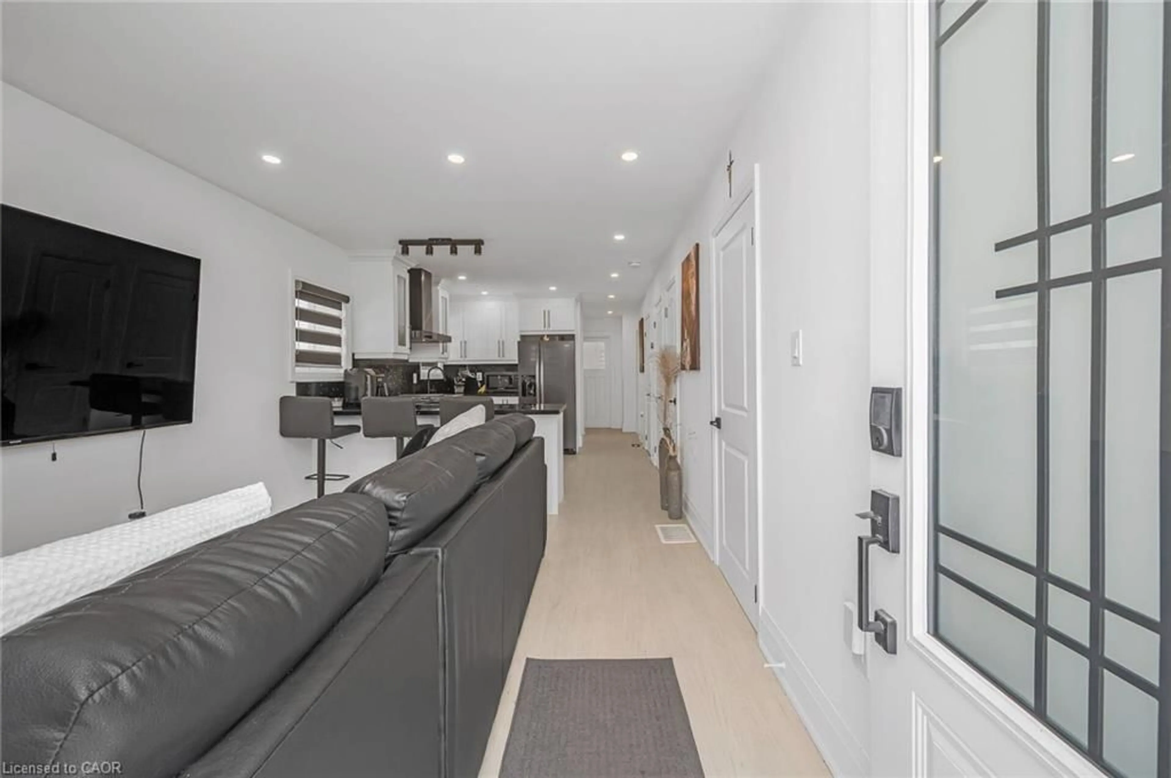 Unknown for 525 Britannia Ave, Hamilton Ontario L8L 1W7