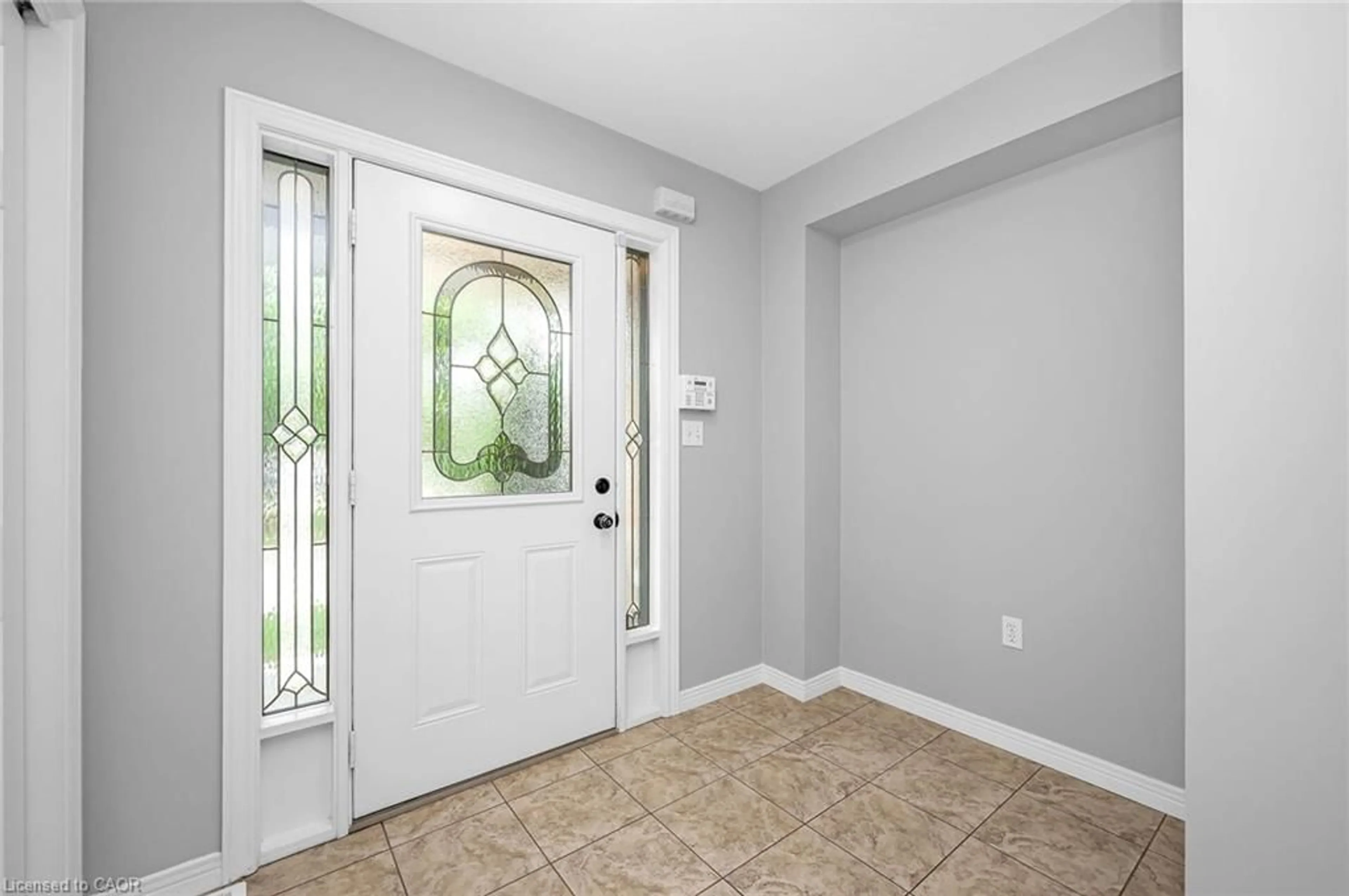 Indoor entryway for 23 Bellflower Blvd, Hamilton Ontario L0R 1P0