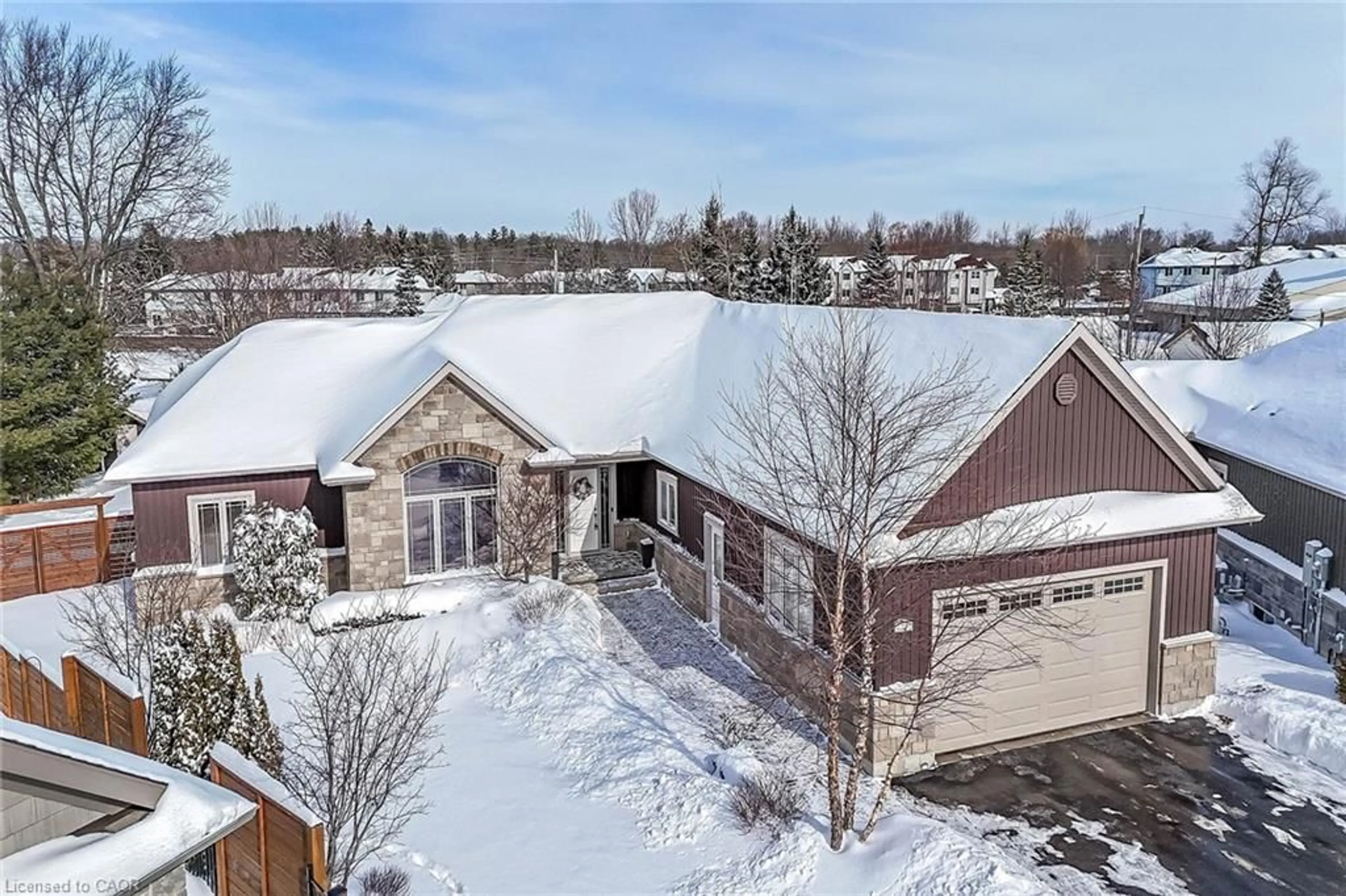 A pic from outside/outdoor area/front of a property/back of a property/a pic from drone, unknown for 49 Postma Dr, Dunnville Ontario N1A 0B2