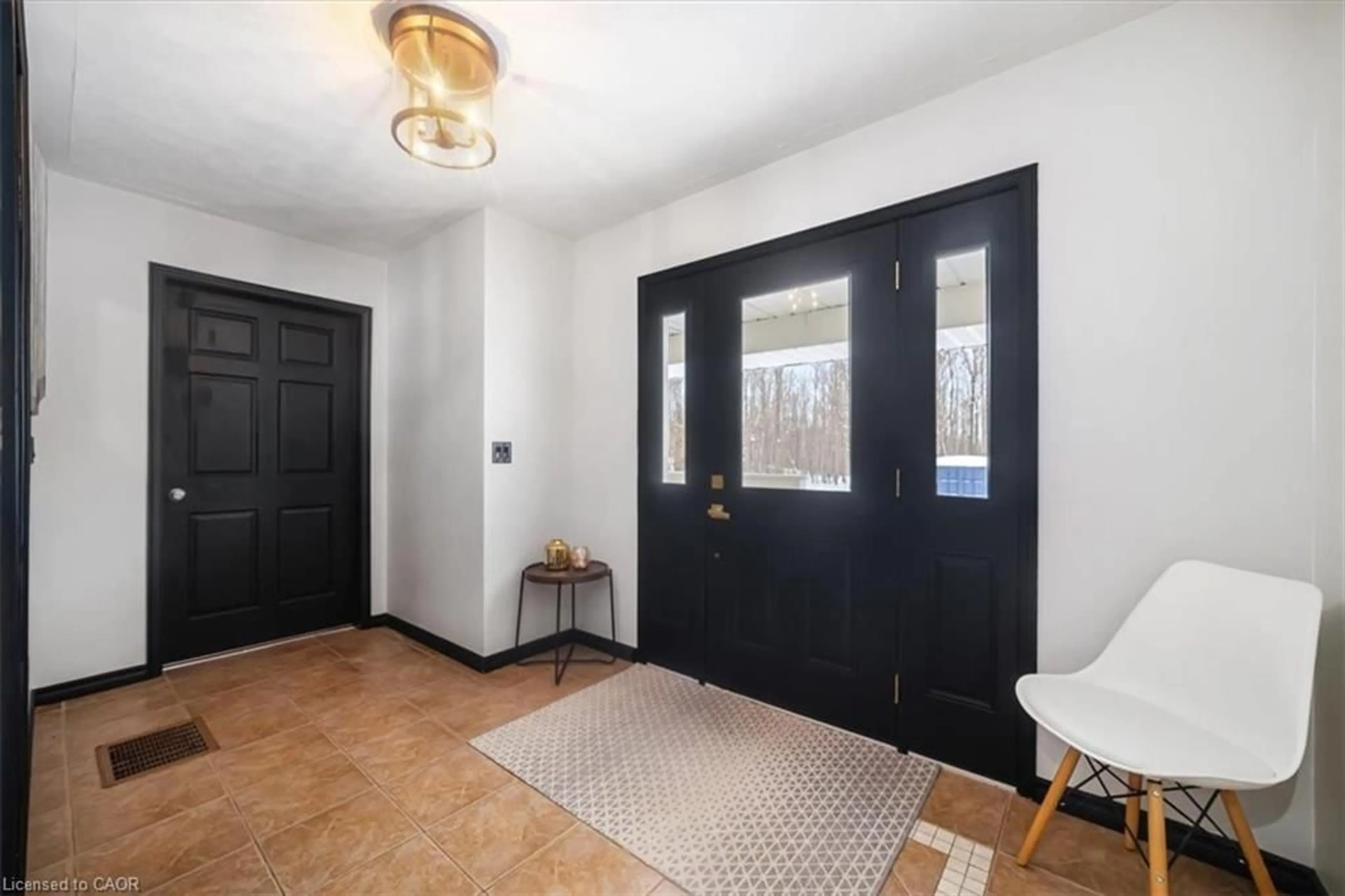 Indoor entryway for 179482 Grey Road 17, Wiarton Ontario N0H 2T0