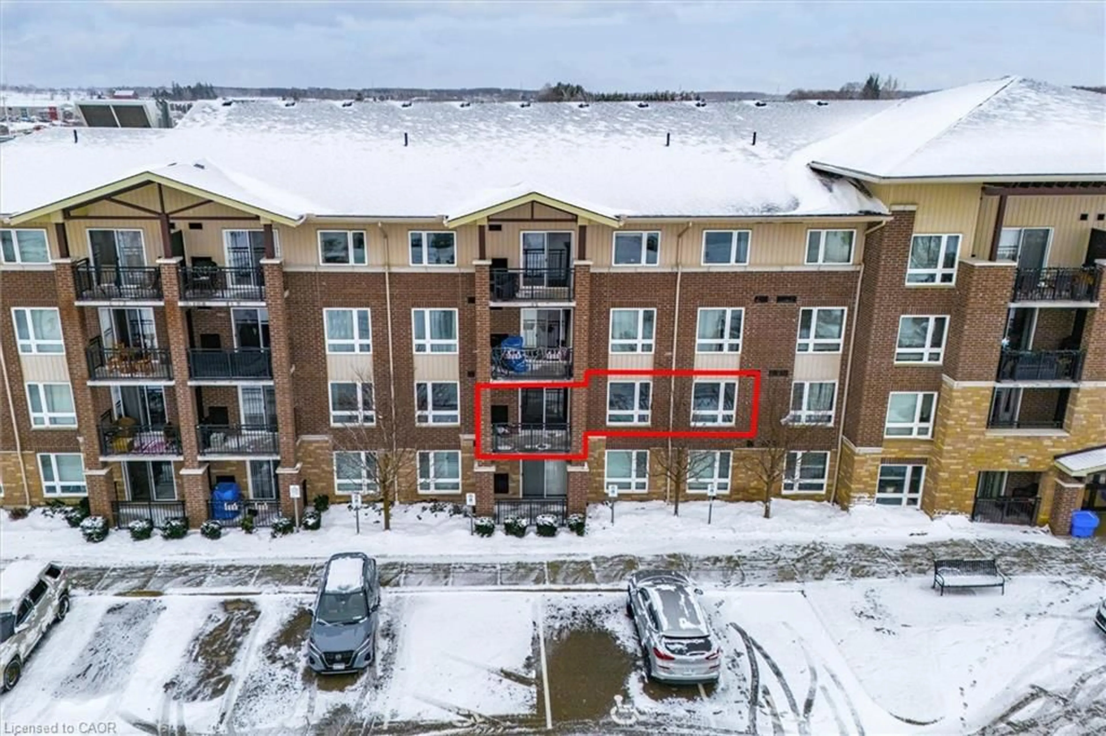 A pic from outside/outdoor area/front of a property/back of a property/a pic from drone, building for 103 Westminster Cres #212, Fergus Ontario N1M 0C6
