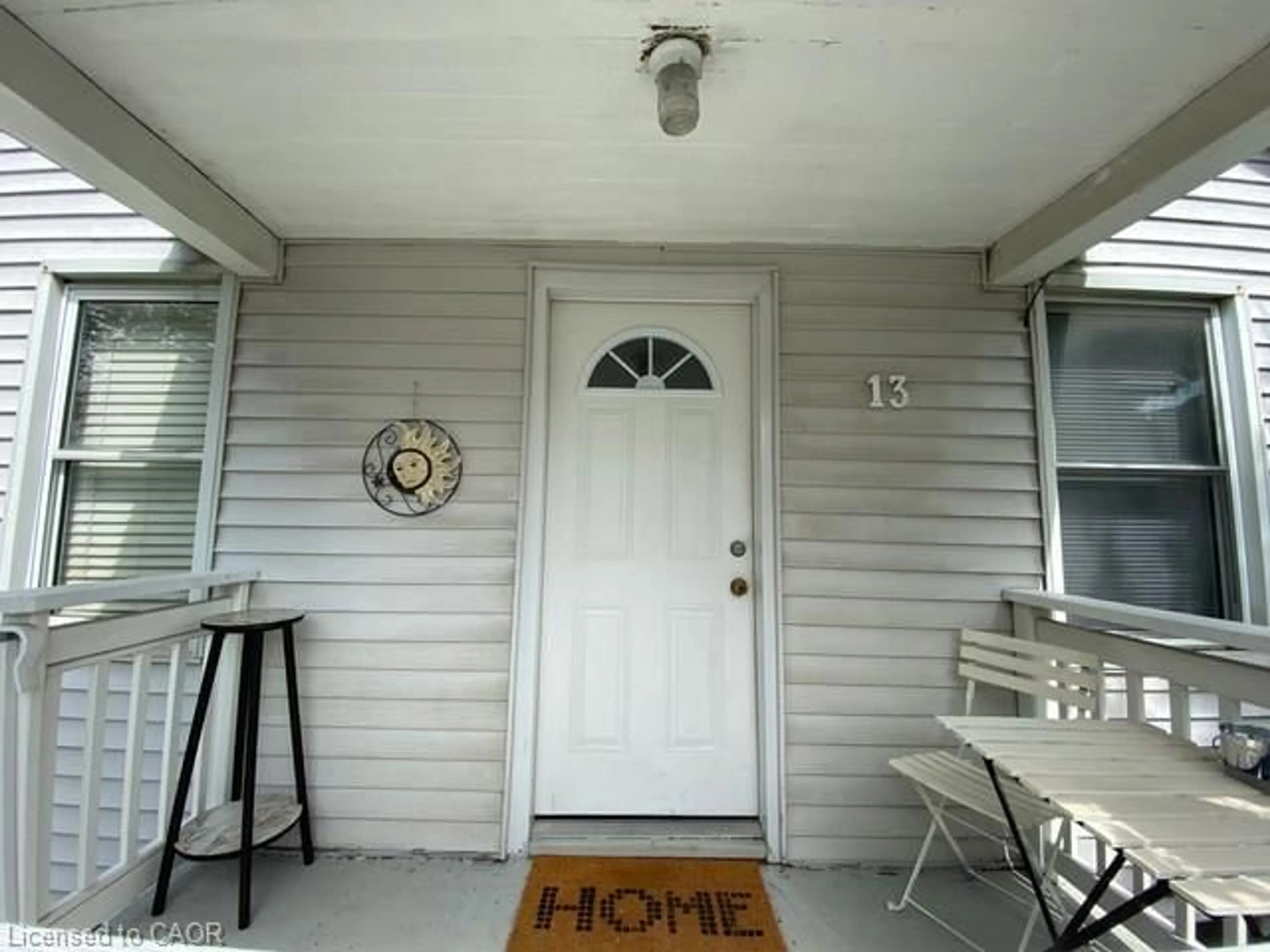 Indoor entryway for 13 Second Ave, Simcoe Ontario N3Y 2N8