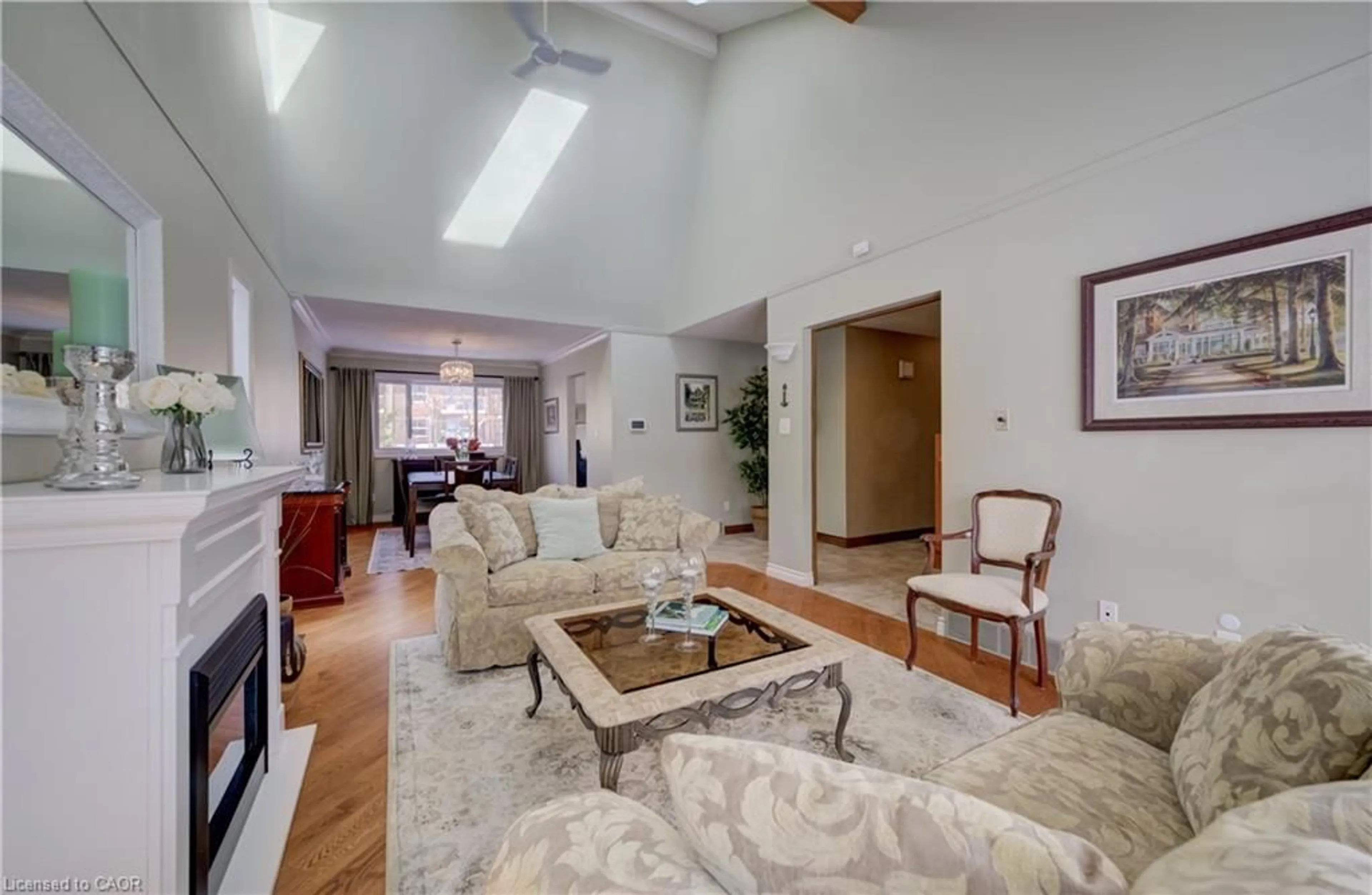 Living room with furniture, unknown for 54 Glenwood Dr, Kitchener Ontario N2A 1H7