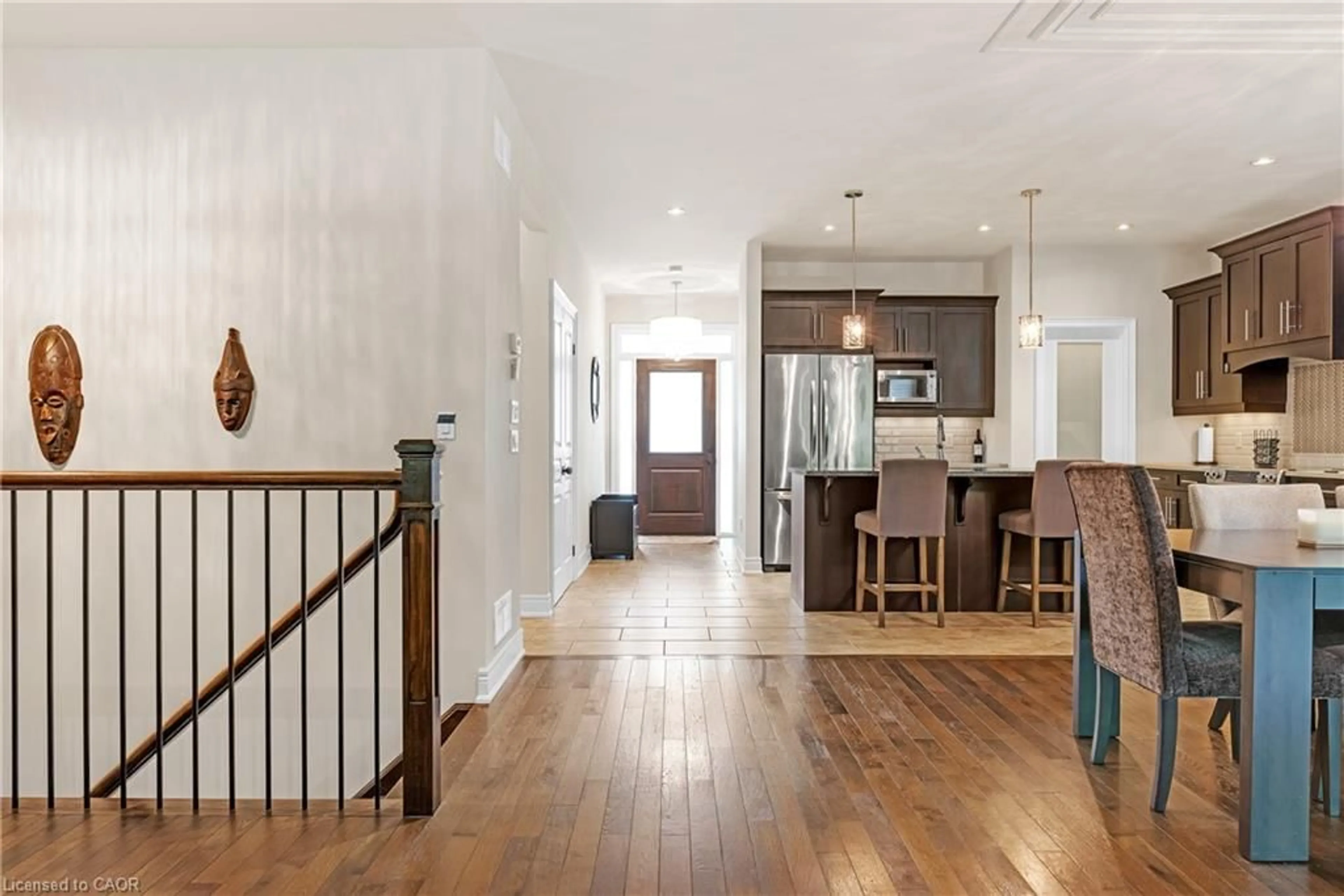 Indoor entryway for 22 Creekside Dr, Niagara-on-the-Lake Ontario L0S 1J0