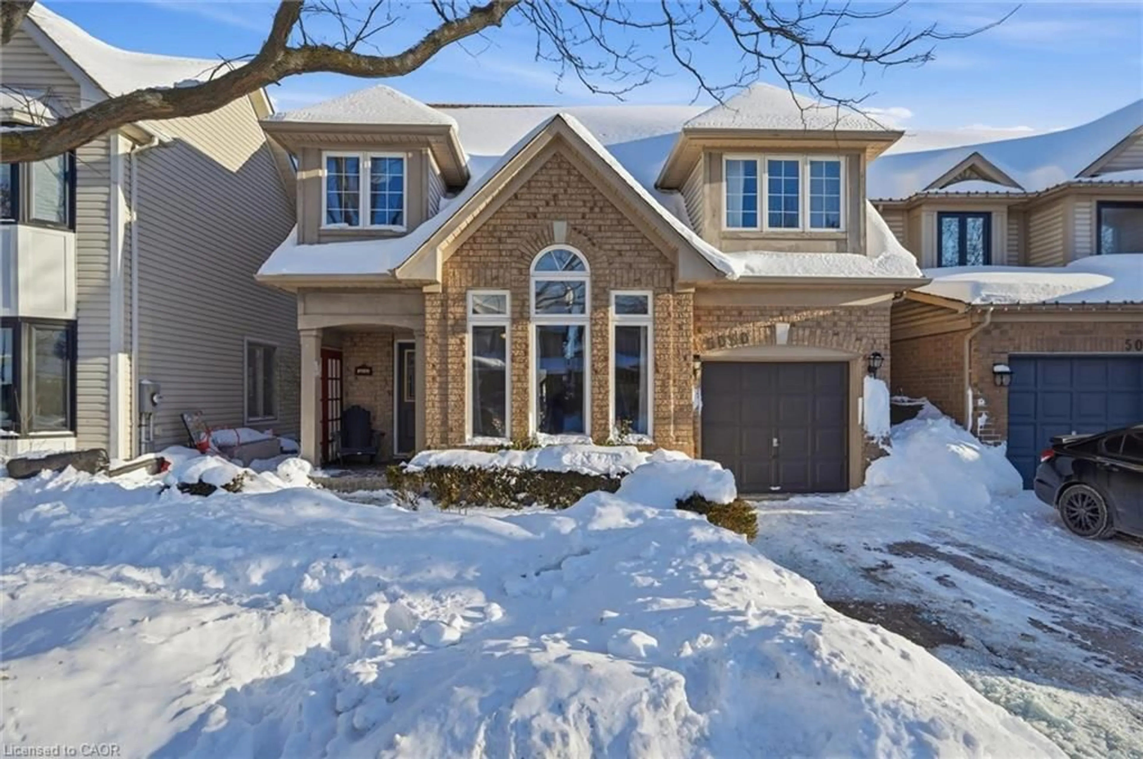 Home with brick exterior material, street for 5030 Bunton Cres, Burlington Ontario L7L 6H2