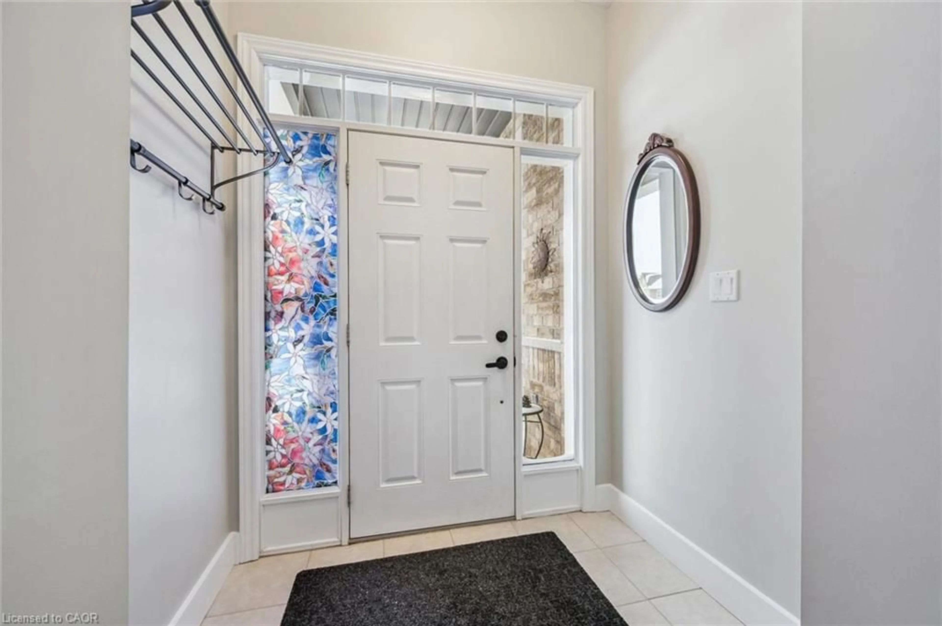 Indoor entryway for 73 Amsterdam Cres, Guelph Ontario N1L 1T5