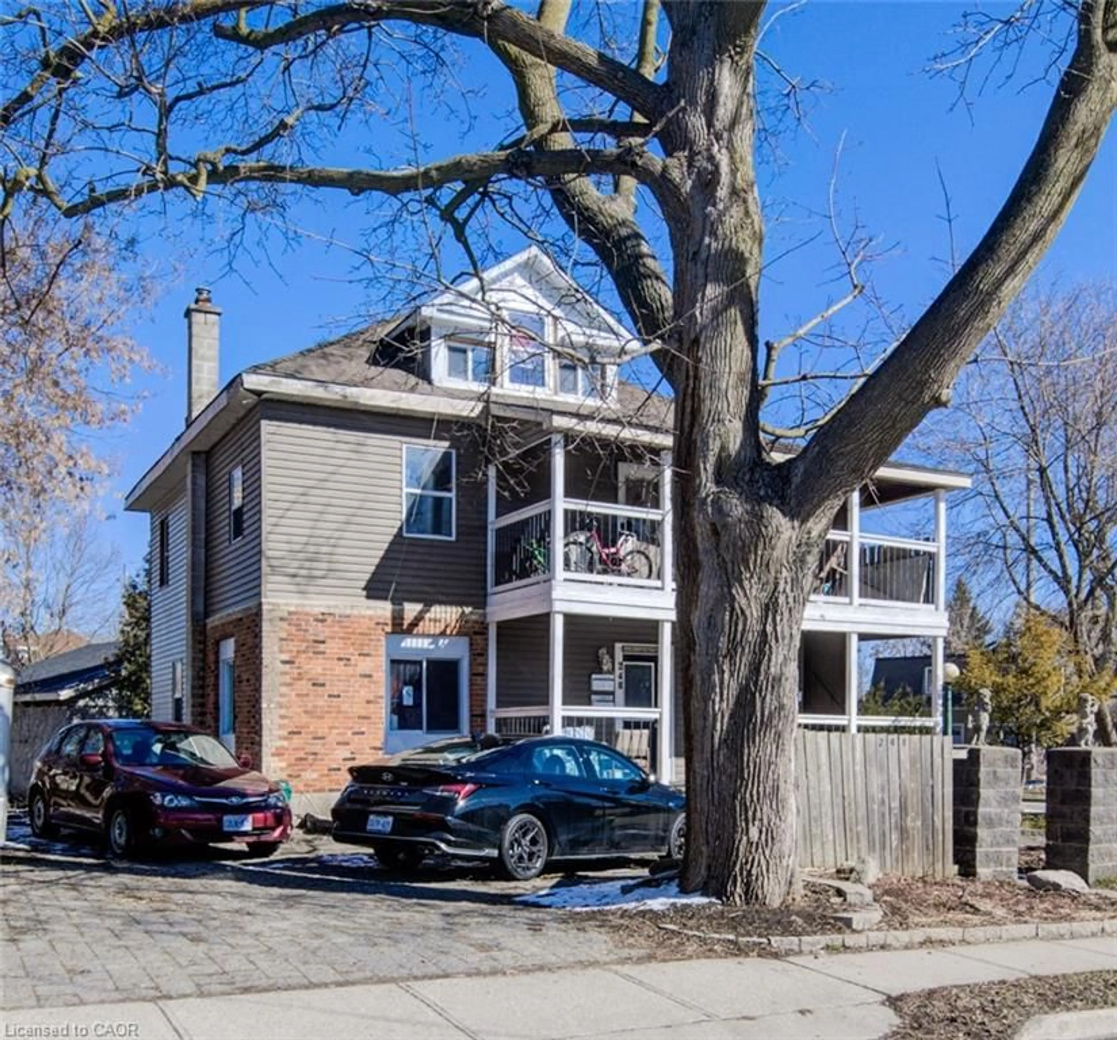 Unknown for 248 Main St, Cambridge Ontario N1R 1X3