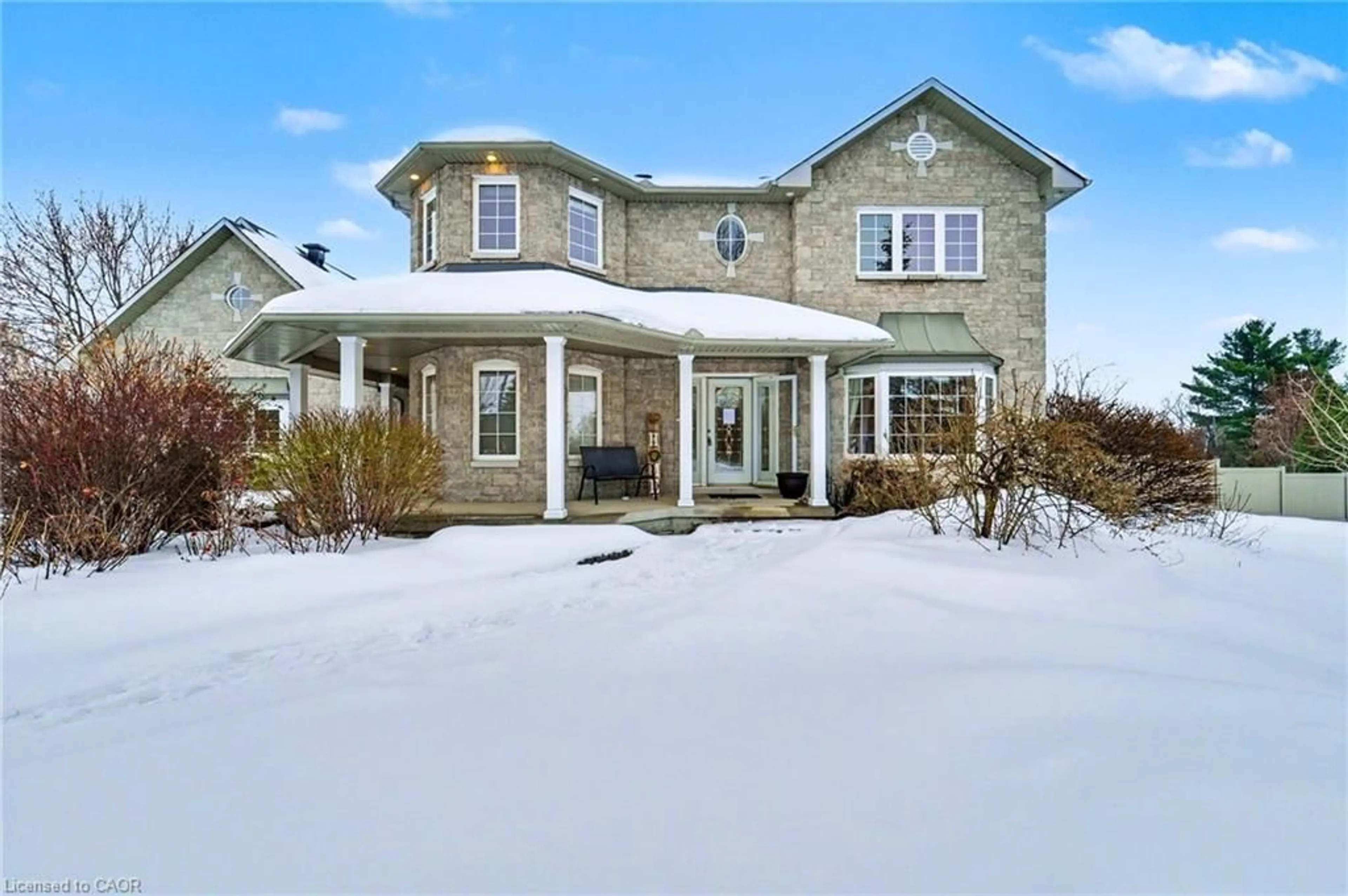 Unknown for 2500 Lookout Dr, Cumberland Ontario K4C 1S3