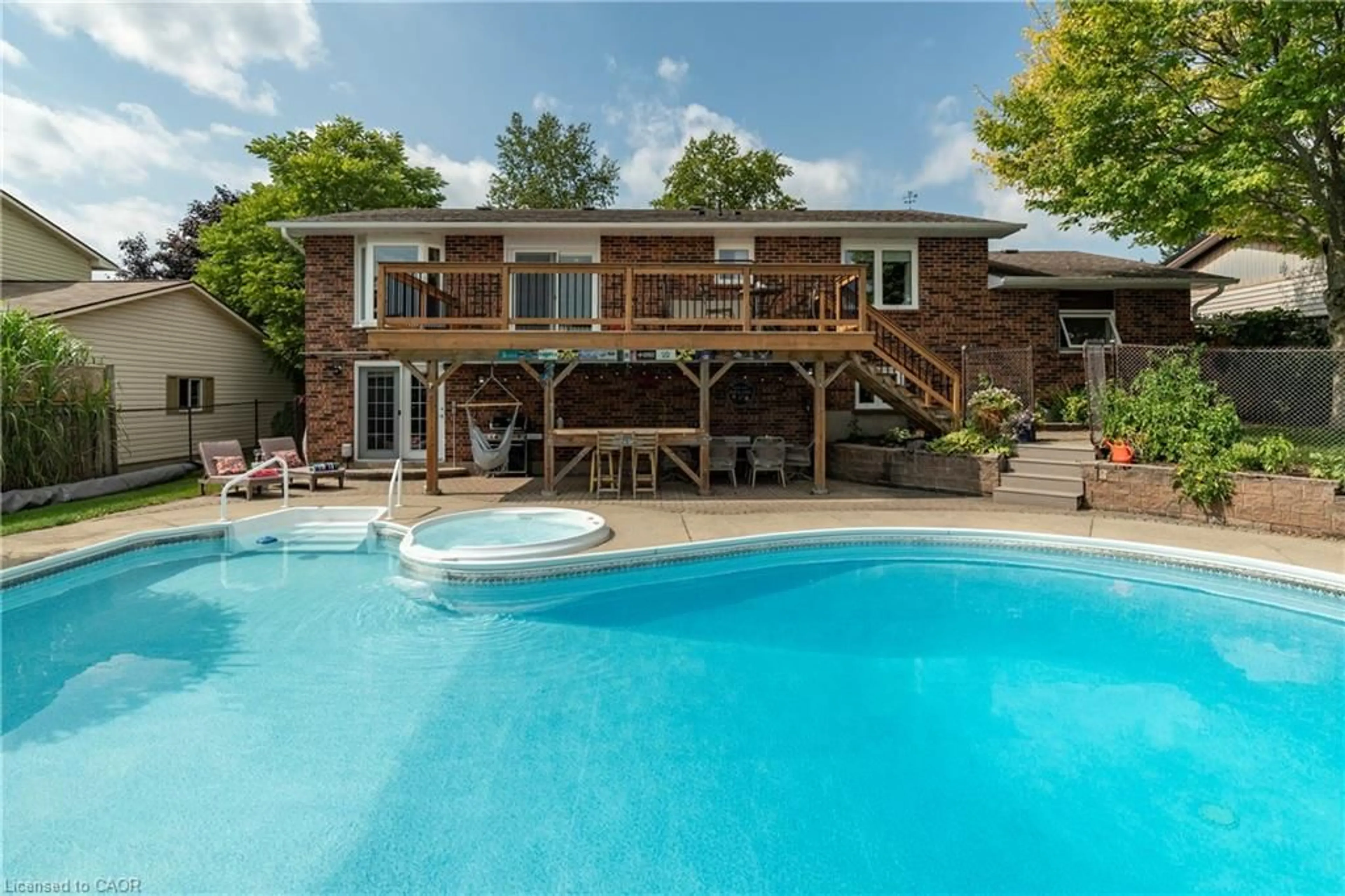 Unknown for 29 Armstrong Cres, Grey Highlands Ontario N0C 1H0