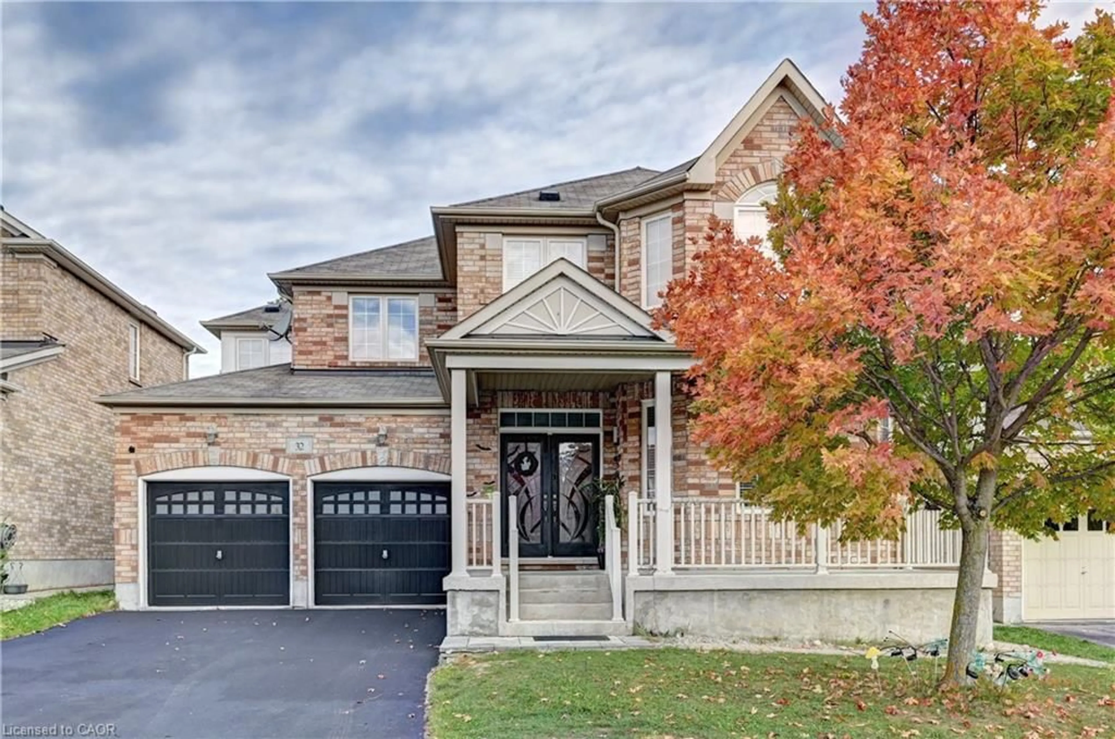 Home with brick exterior material, street for 32 Weir St, Cambridge Ontario N3C 0B9