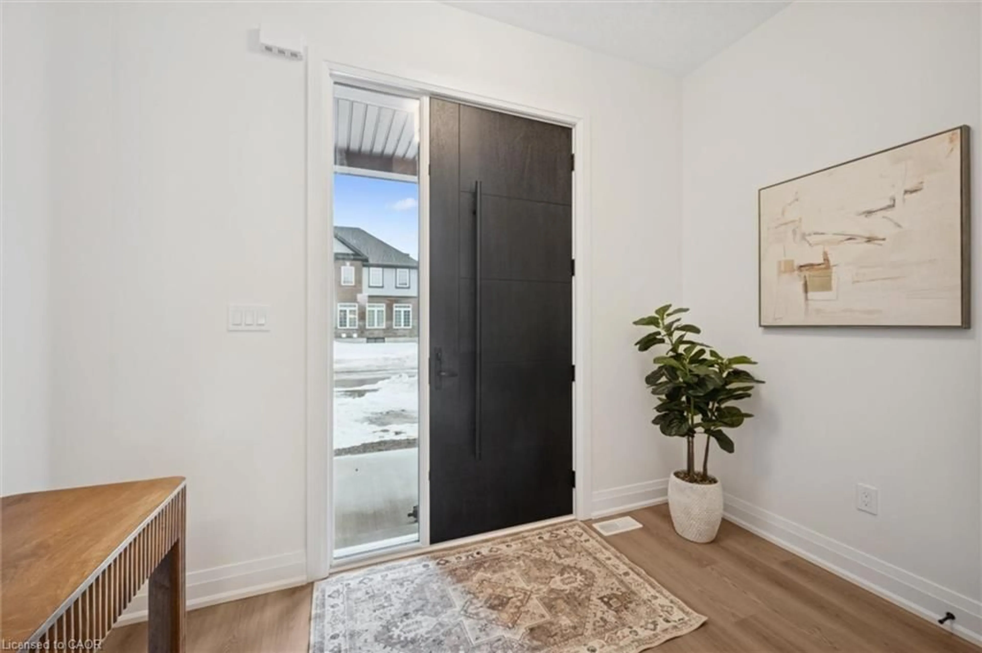 Indoor entryway for 117 Shaded Creek Dr, Kitchener Ontario N0P 0L1