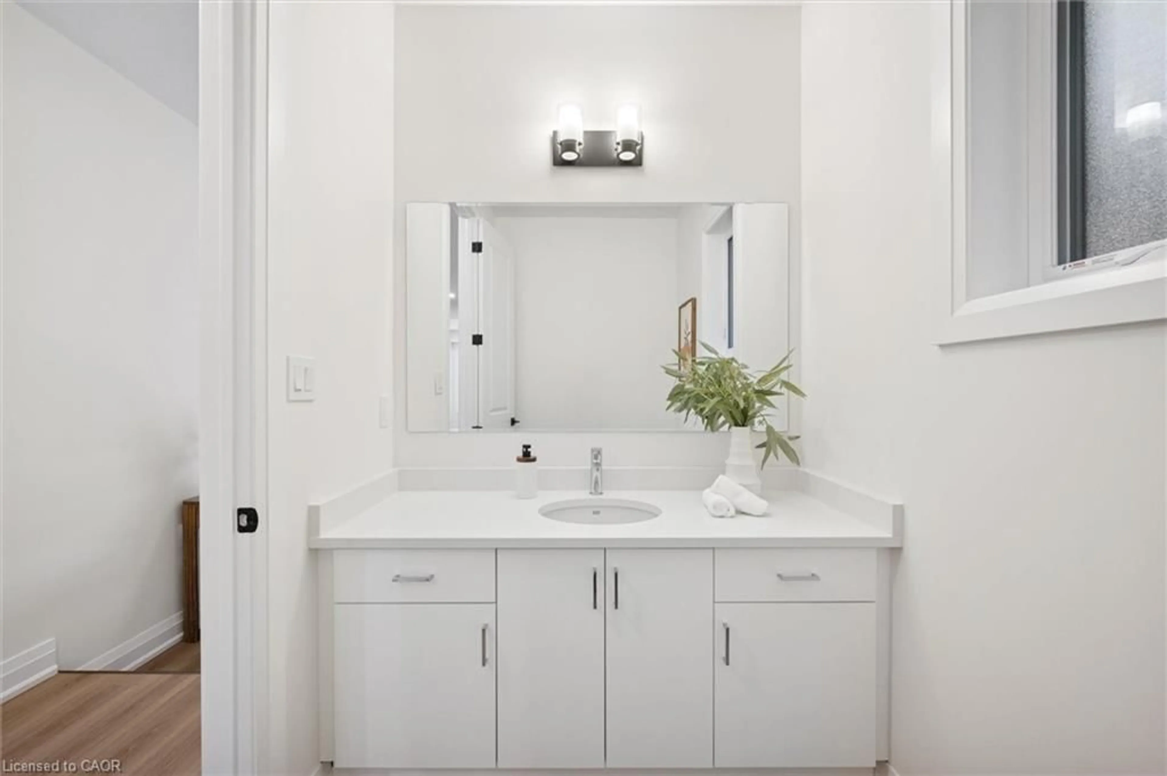 Contemporary bathroom, ceramic/tile floor for 117 Shaded Creek Dr, Kitchener Ontario N0P 0L1