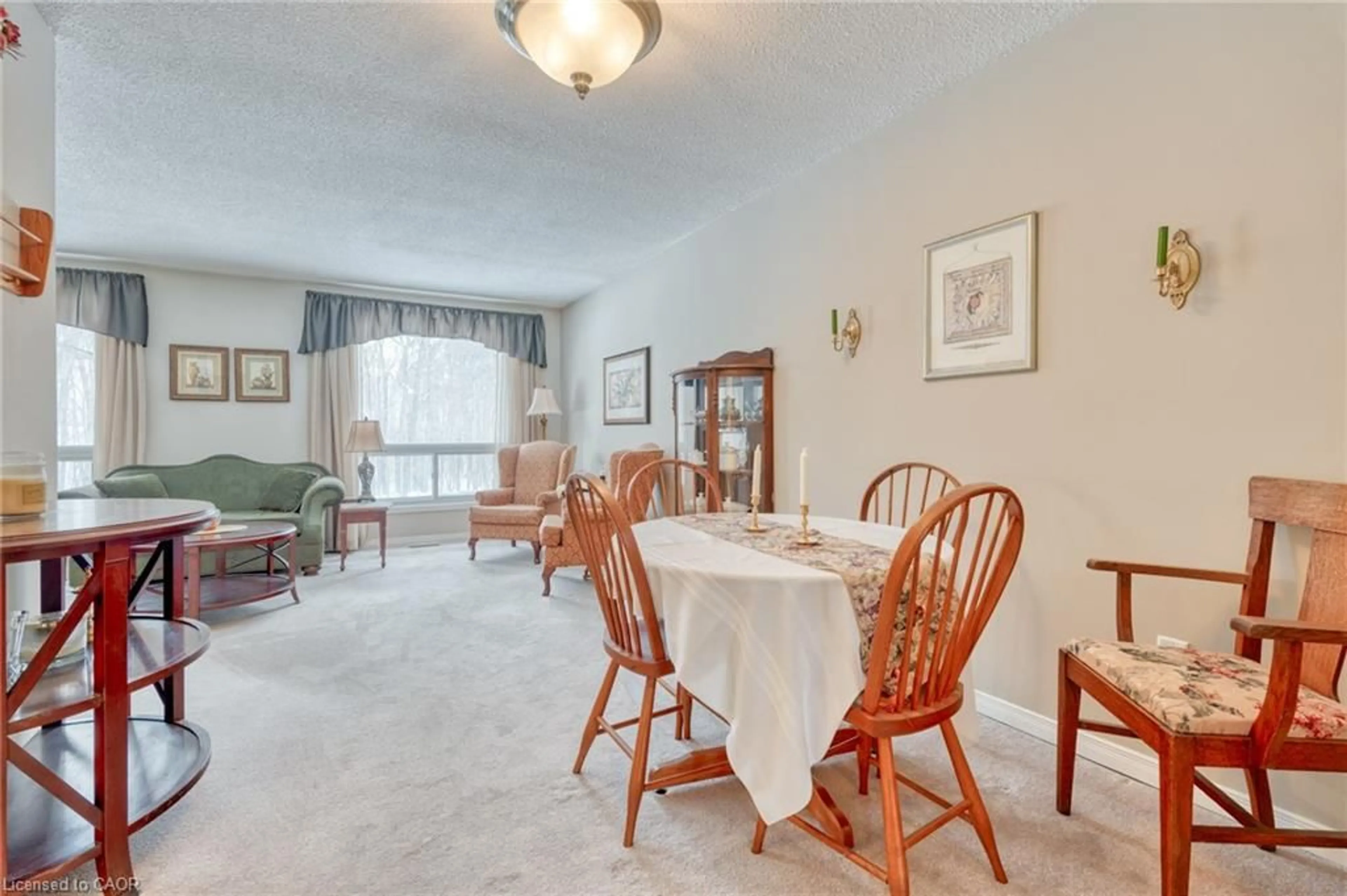 Dining room, unknown for 2301 Cavendish Dr #44, Burlington Ontario L7P 3M3