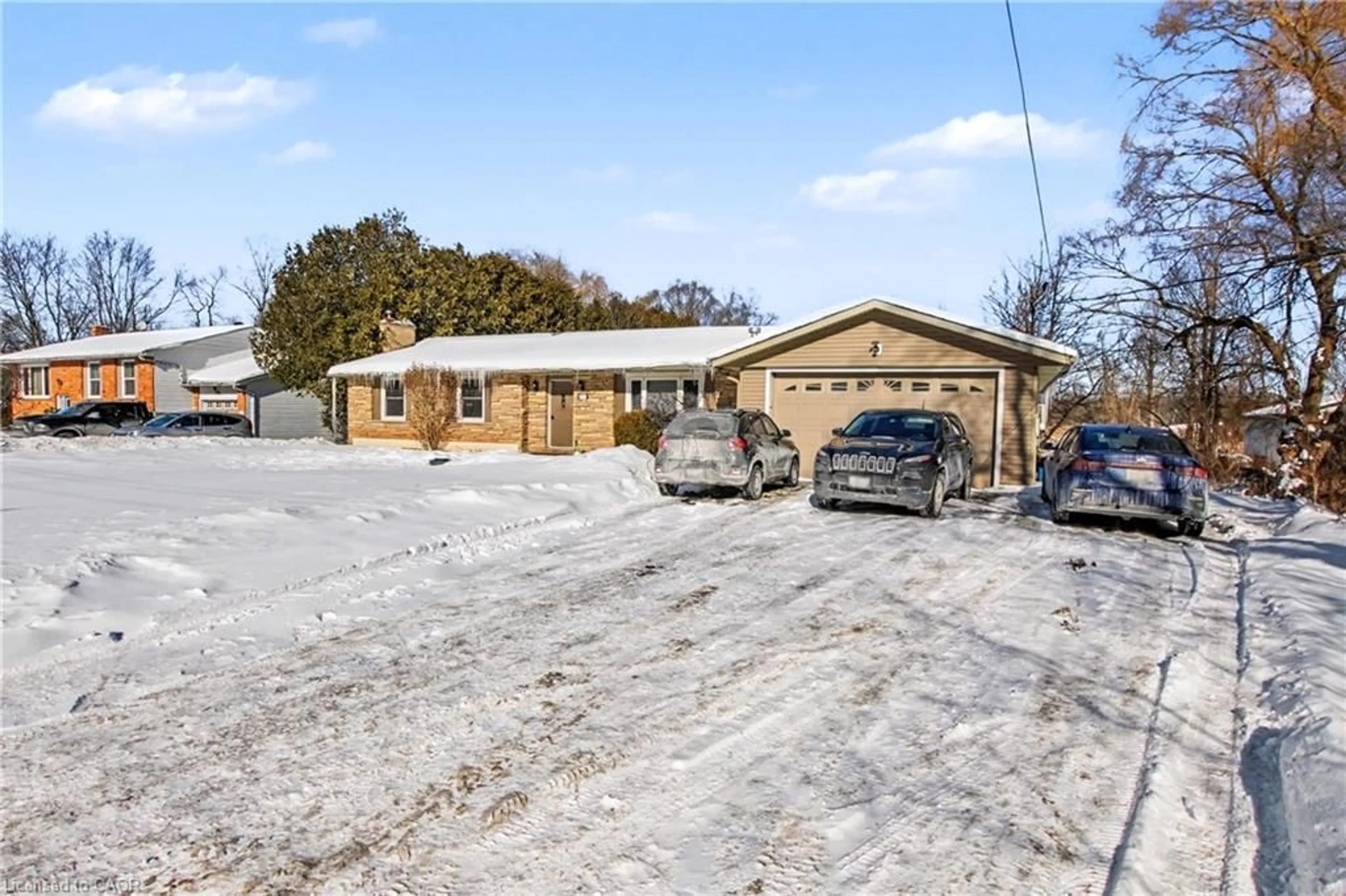 A pic from outside/outdoor area/front of a property/back of a property/a pic from drone, unknown for 334 Freelton Rd, Hamilton Ontario N0B 2J0