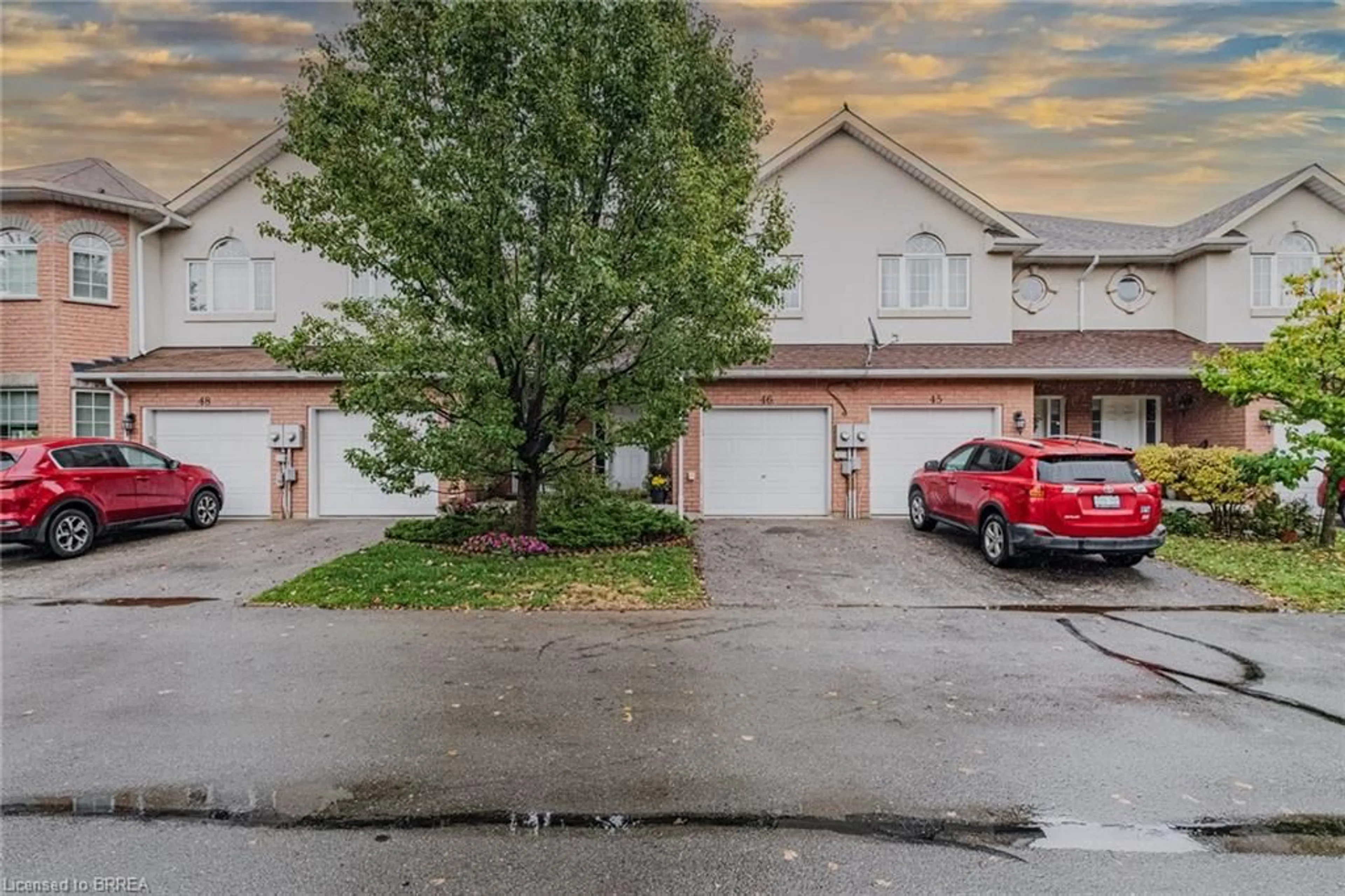 A pic from outside/outdoor area/front of a property/back of a property/a pic from drone, street for 20 Mcconkey Cres #46, Brantford Ontario N3S 0B9