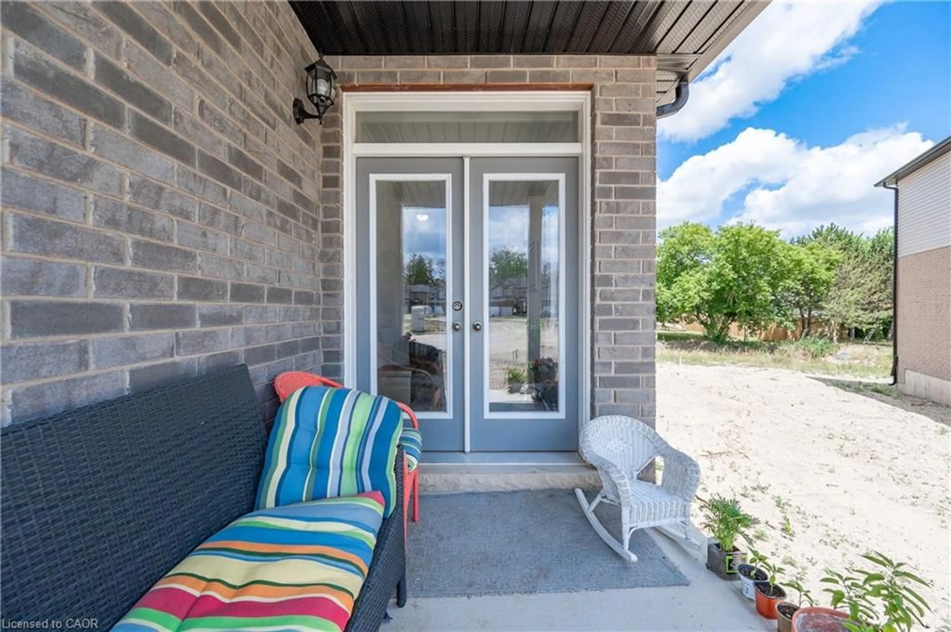 Patio, street for 198 Jacob St, Tavistock Ontario N0B 2R0