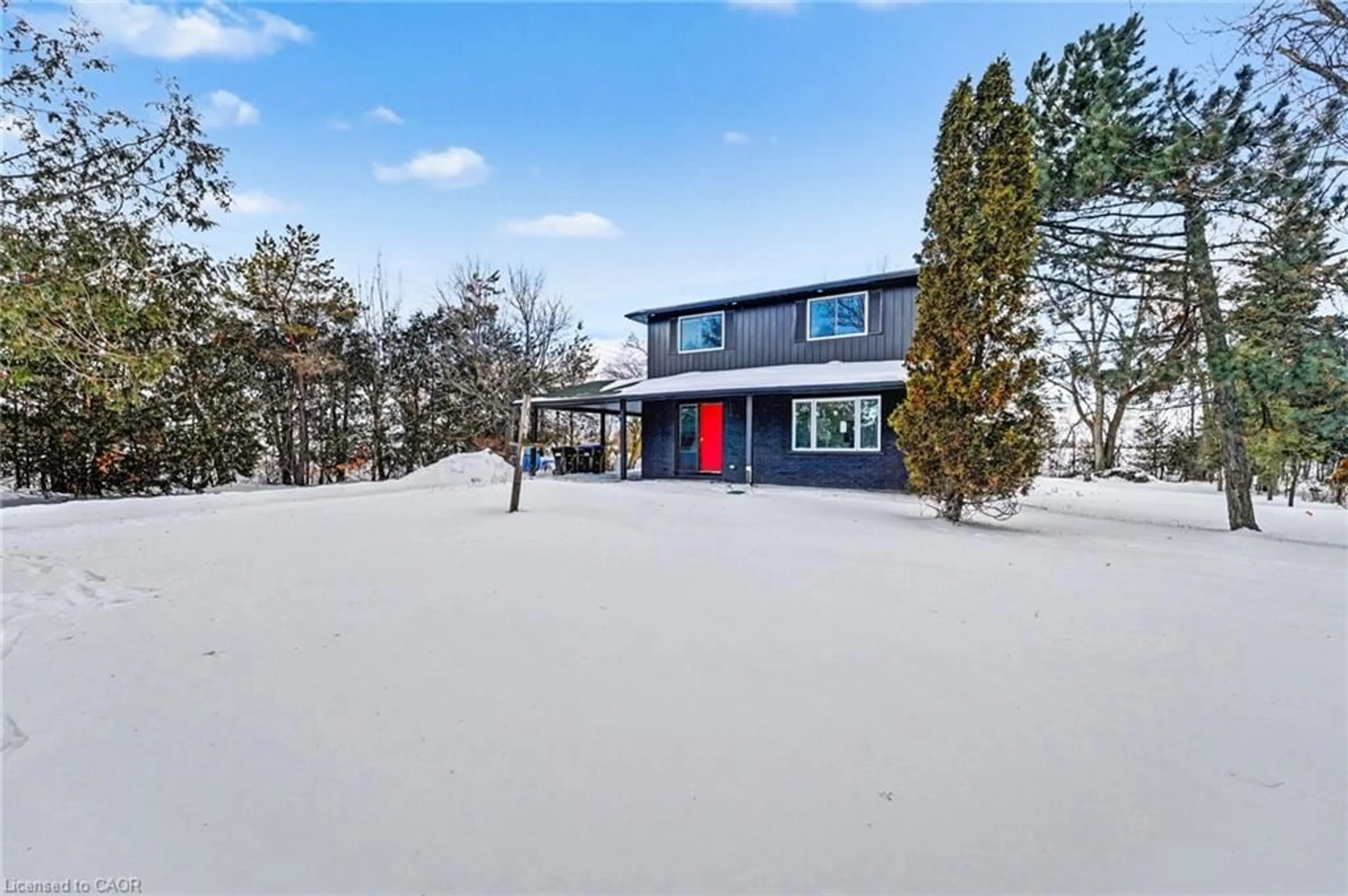 A pic from outside/outdoor area/front of a property/back of a property/a pic from drone, unknown for 4806 5th Sideroad, Essa Ontario L0L 2N2