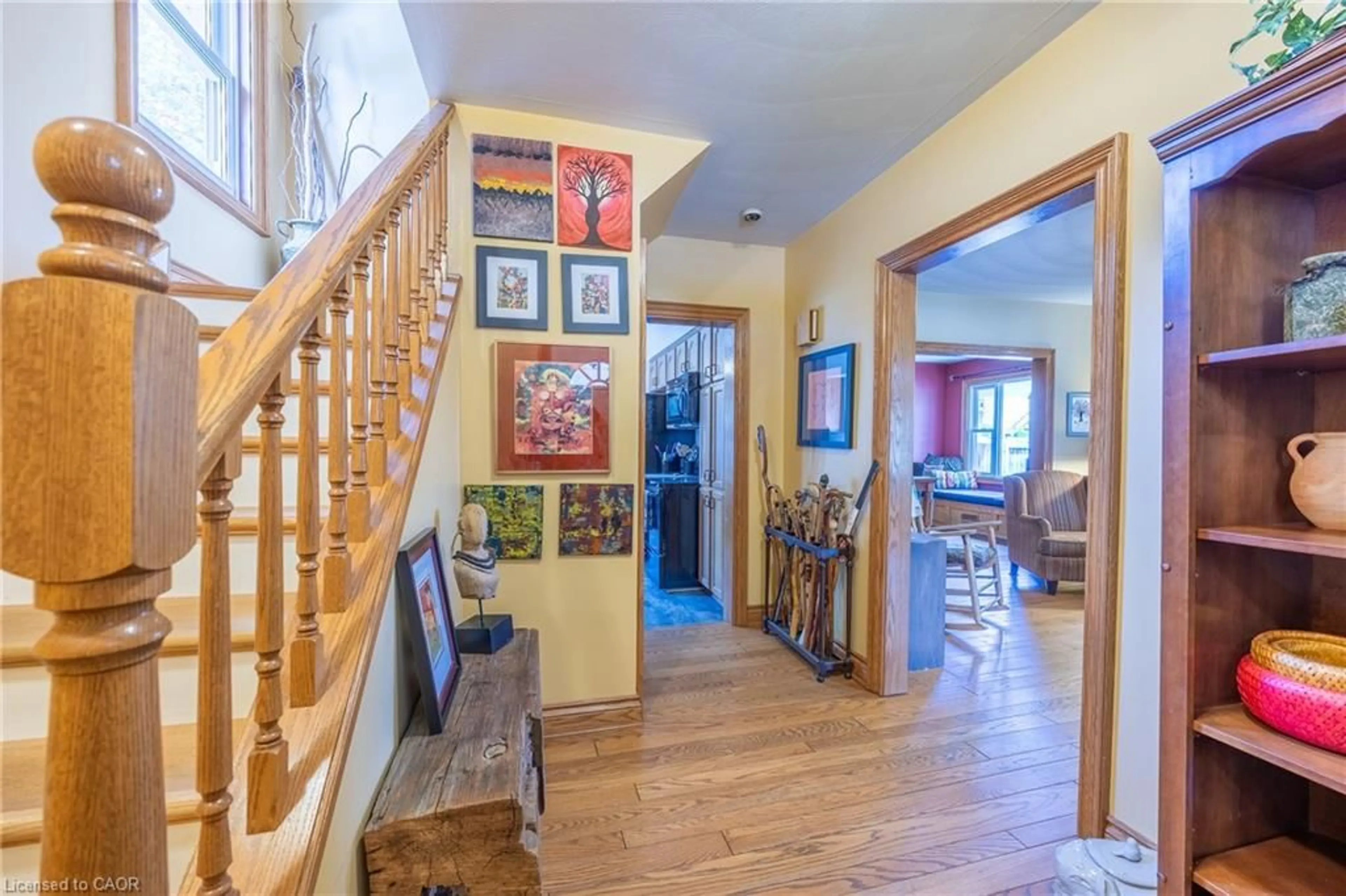 Indoor foyer for 5 Hawthorne Ave, Simcoe Ontario N3Y 2L6