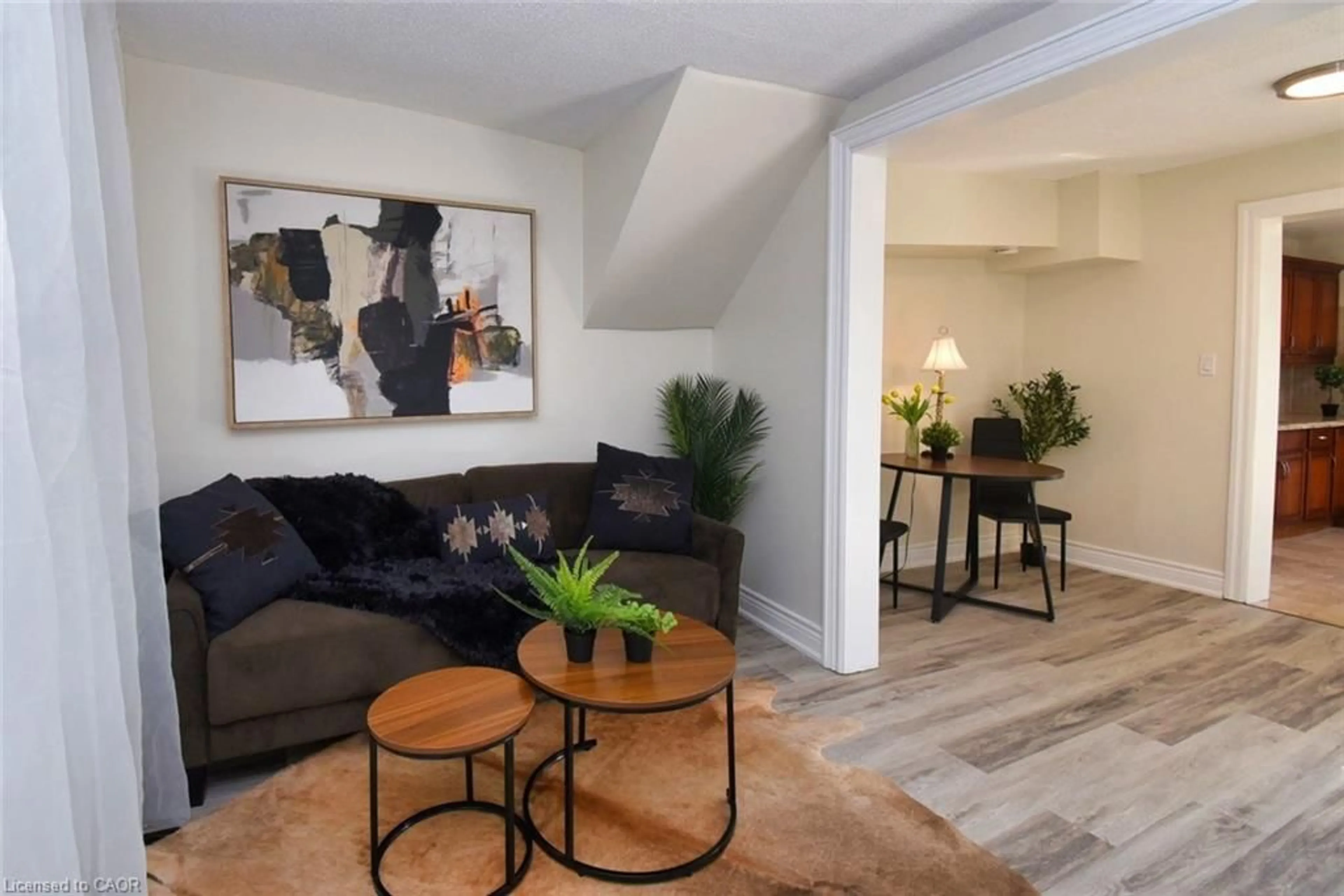 Living room with furniture, unknown for 265 Hunter St, Hamilton Ontario L8P 1S2