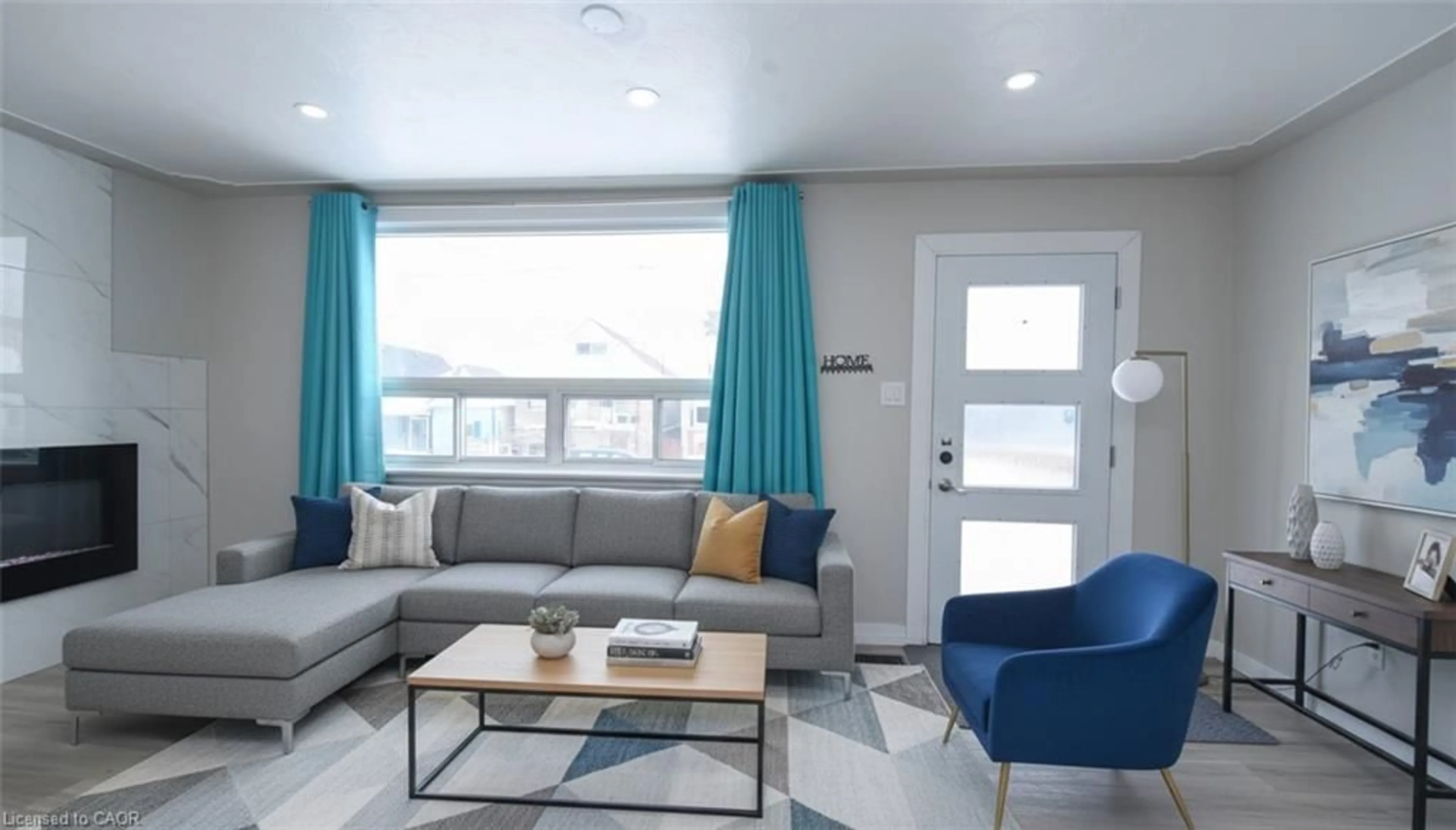 Living room with furniture, unknown for 371 Fairfield Ave, Hamilton Ontario L8H 5J1