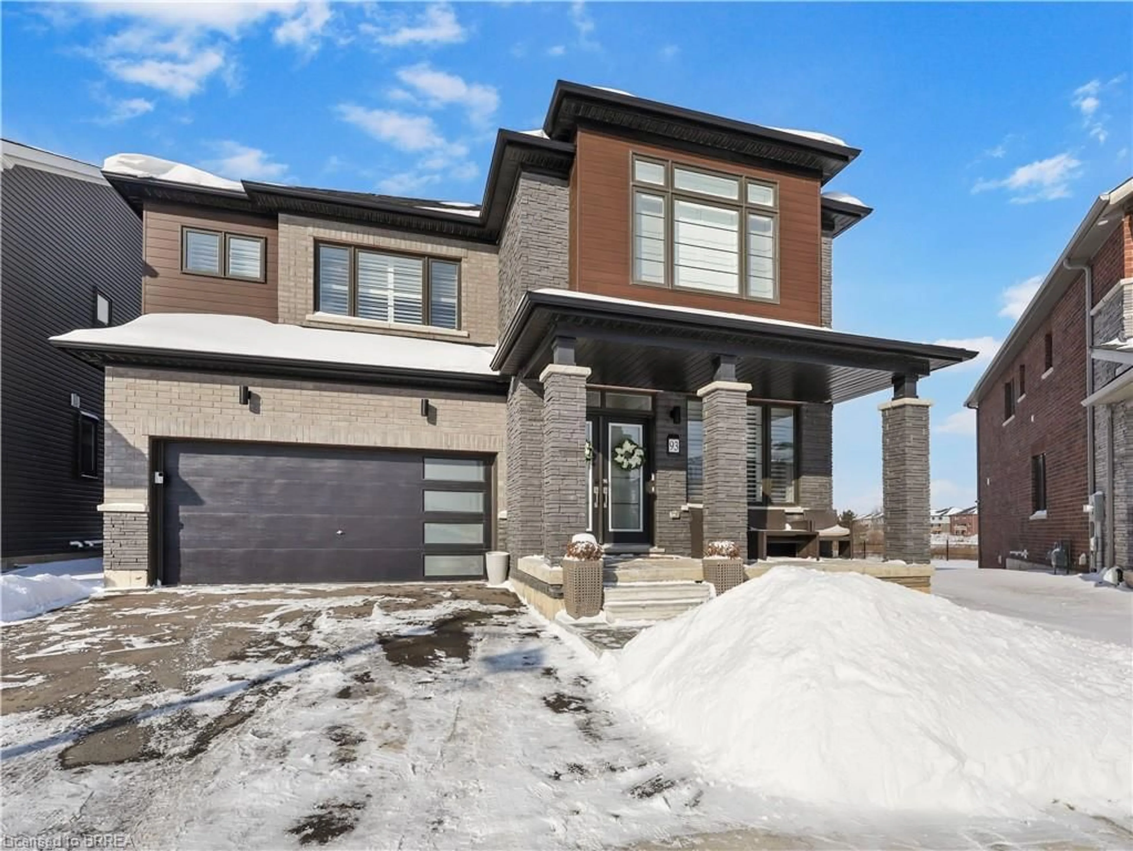 Home with brick exterior material, street for 93 Monteith Dr, Brantford Ontario N3T 0V8