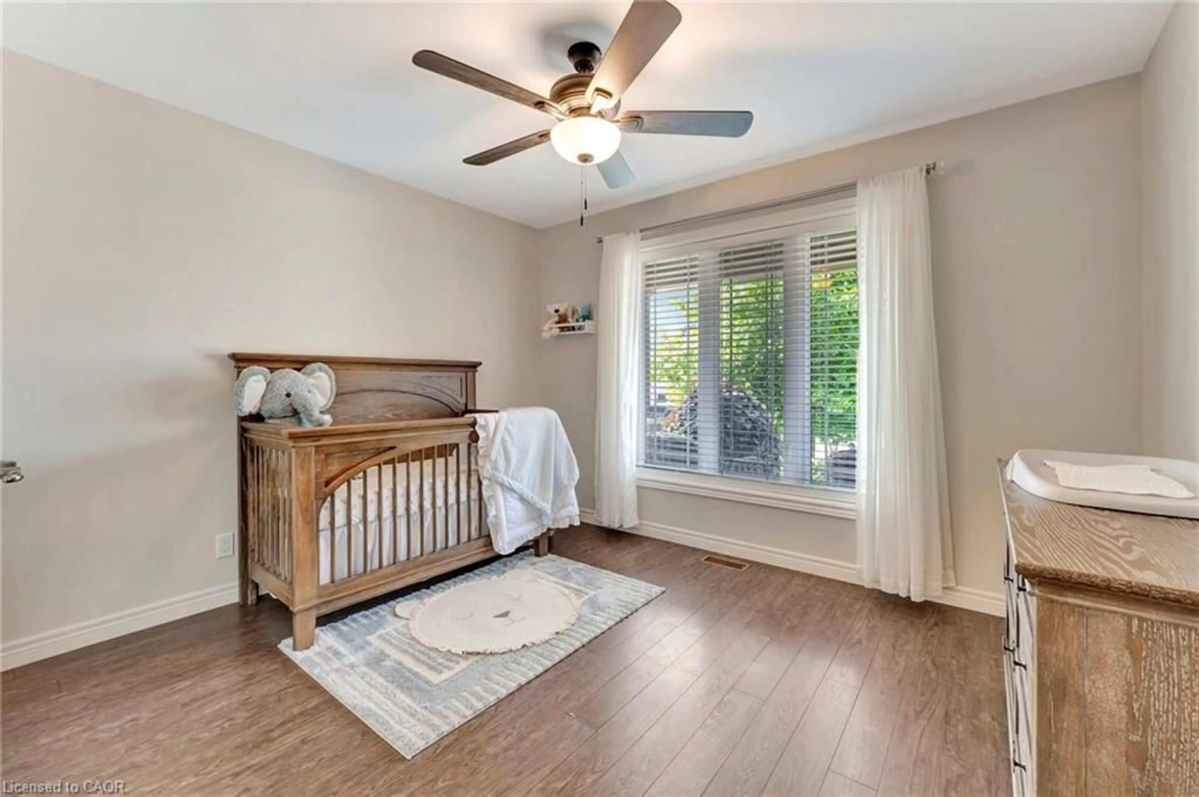 A pic of a room for 304 Courtland St, Delhi Ontario N4B 3B9